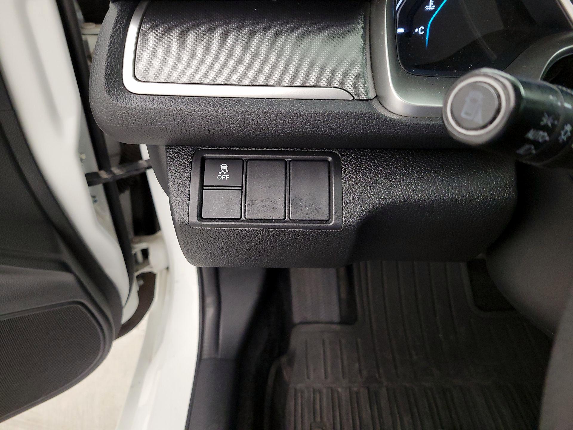 Thumbnail: 2016 Honda Civic - 13