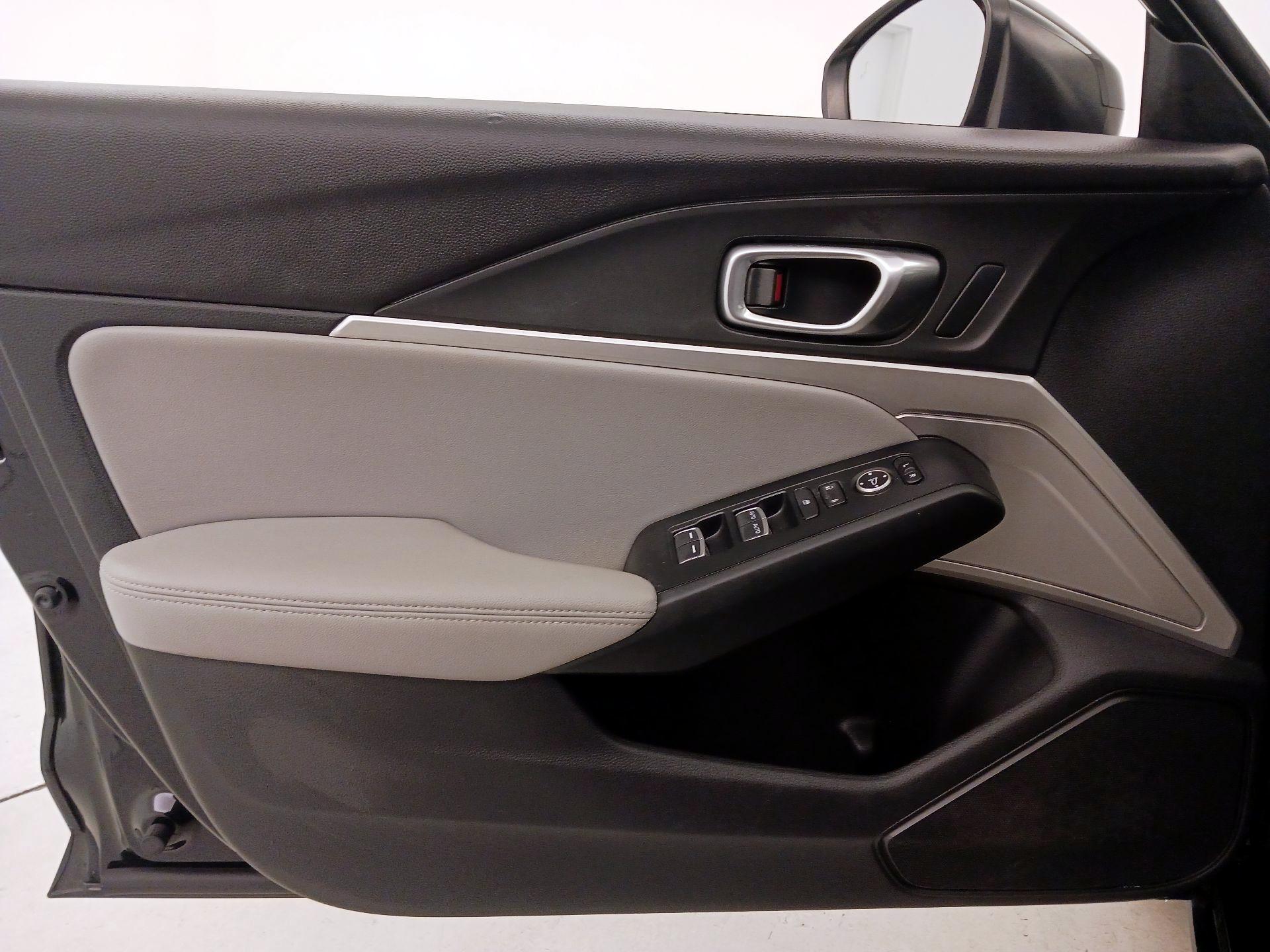 Thumbnail: 2023 Acura Integra - 12