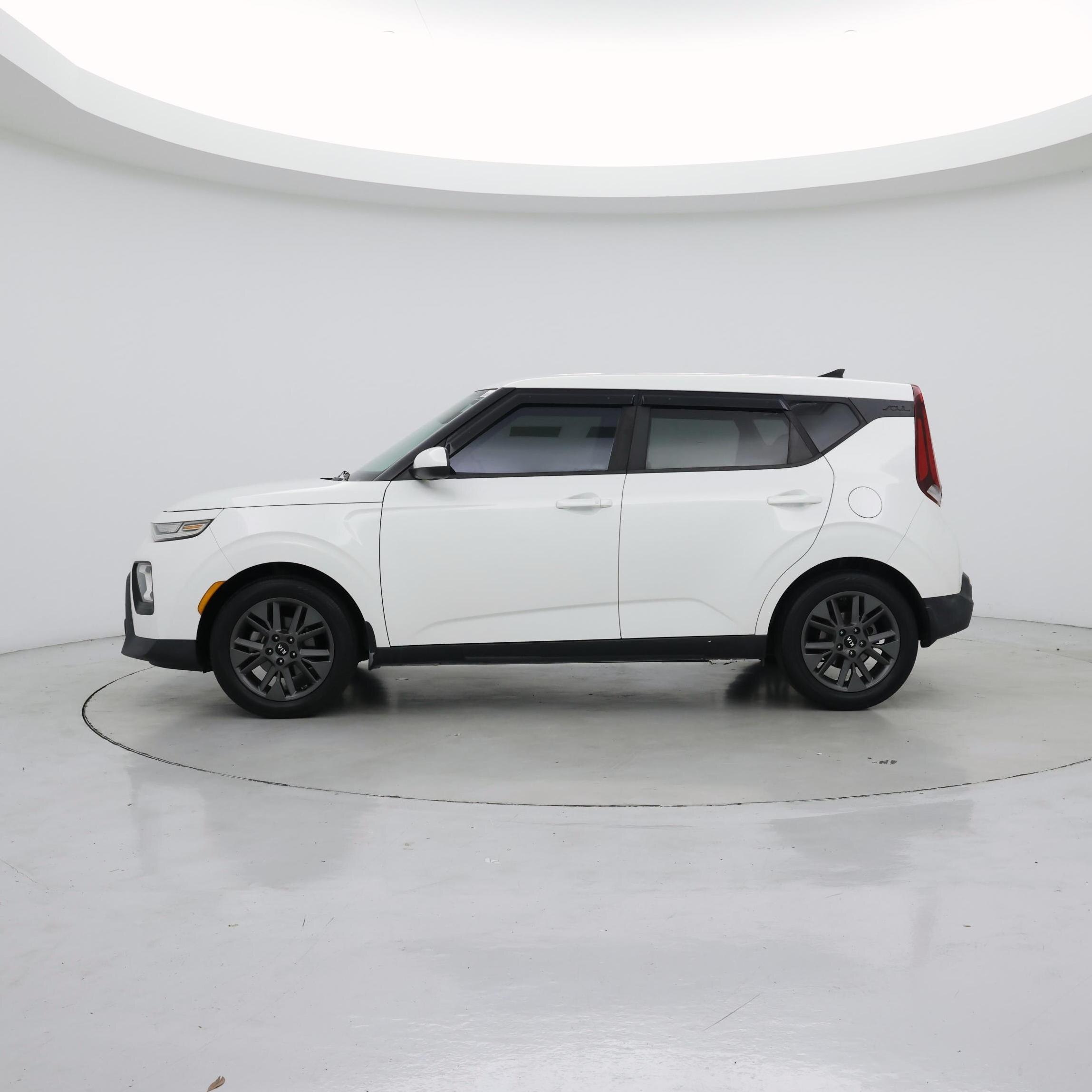 Thumbnail: 2020 Kia Soul - 3