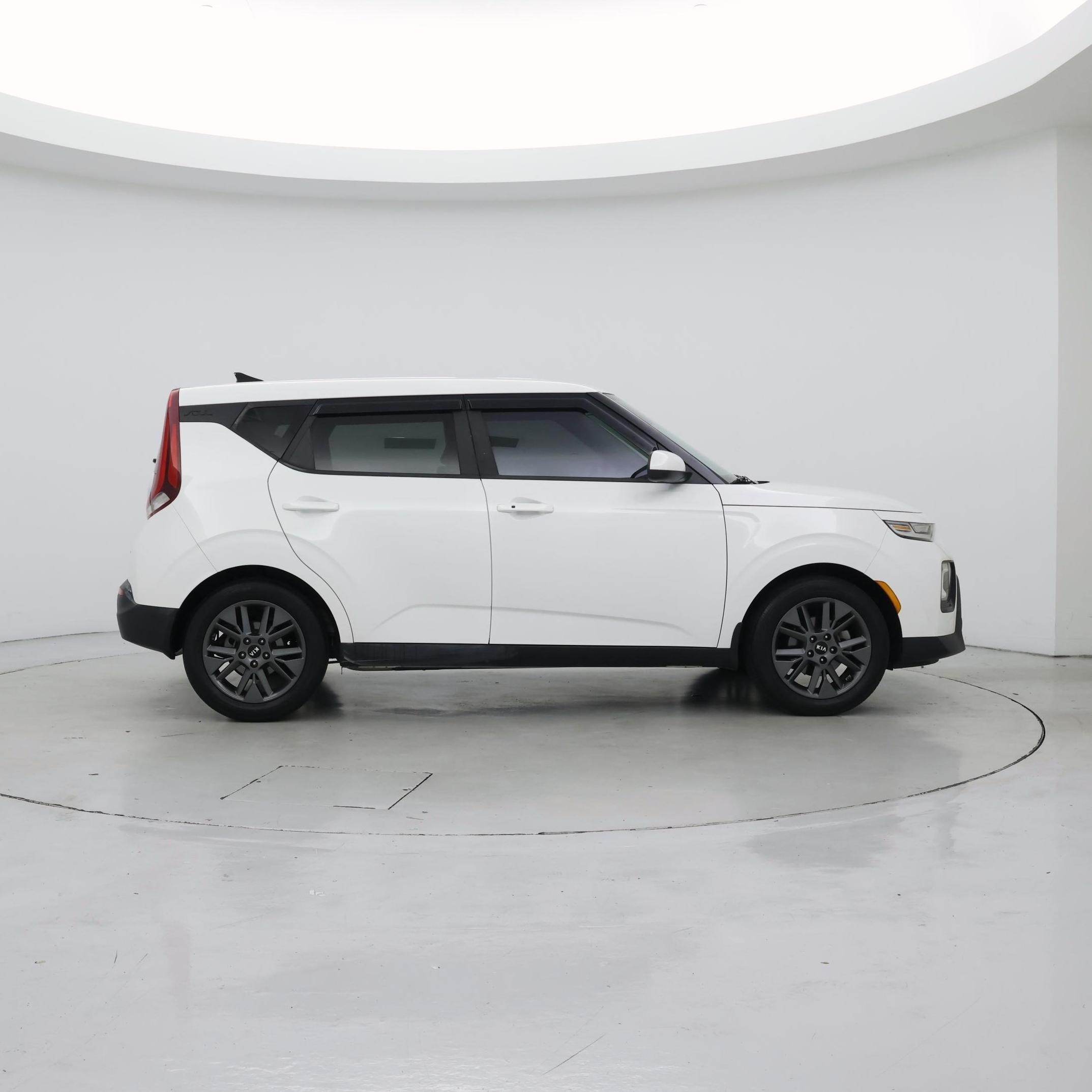 Thumbnail: 2020 Kia Soul - 7