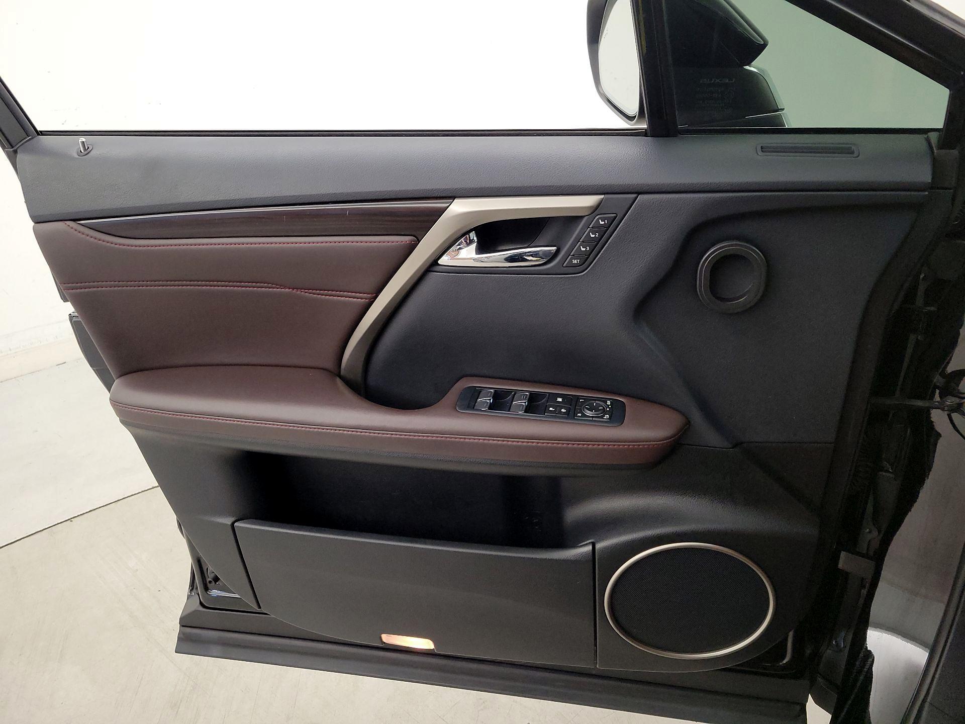 Thumbnail: 2018 Lexus RX - 12