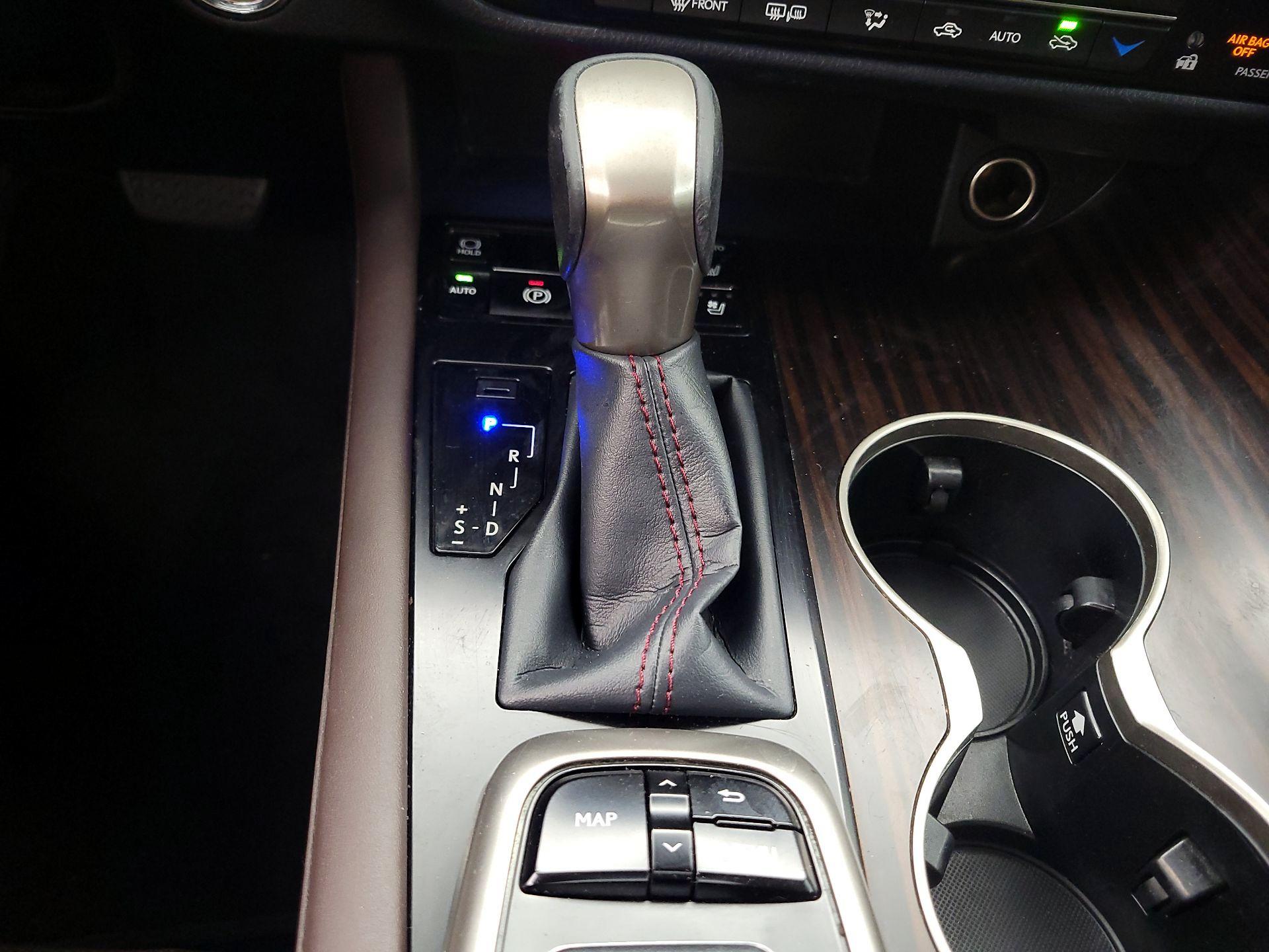 Thumbnail: 2018 Lexus RX - 18