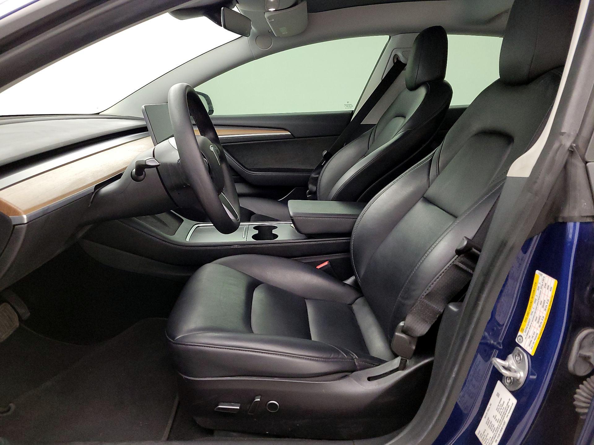 Thumbnail: 2022 Tesla Model 3 - 11