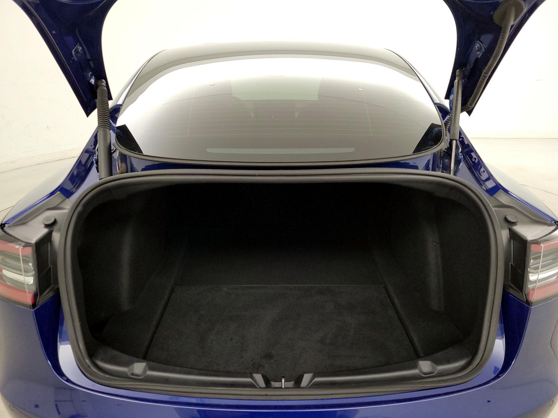 Thumbnail: 2022 Tesla Model 3 - 19