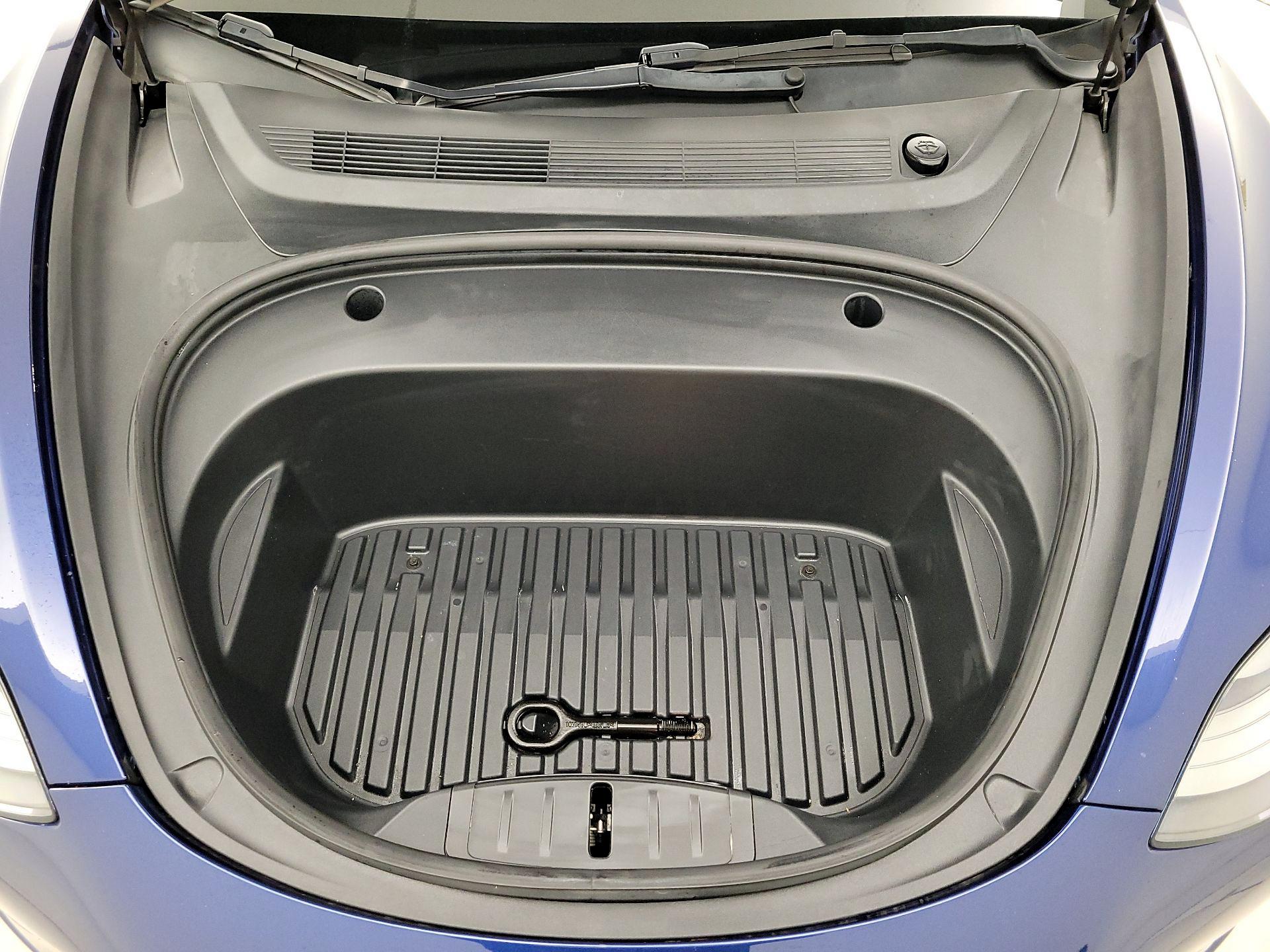 Thumbnail: 2022 Tesla Model 3 - 20