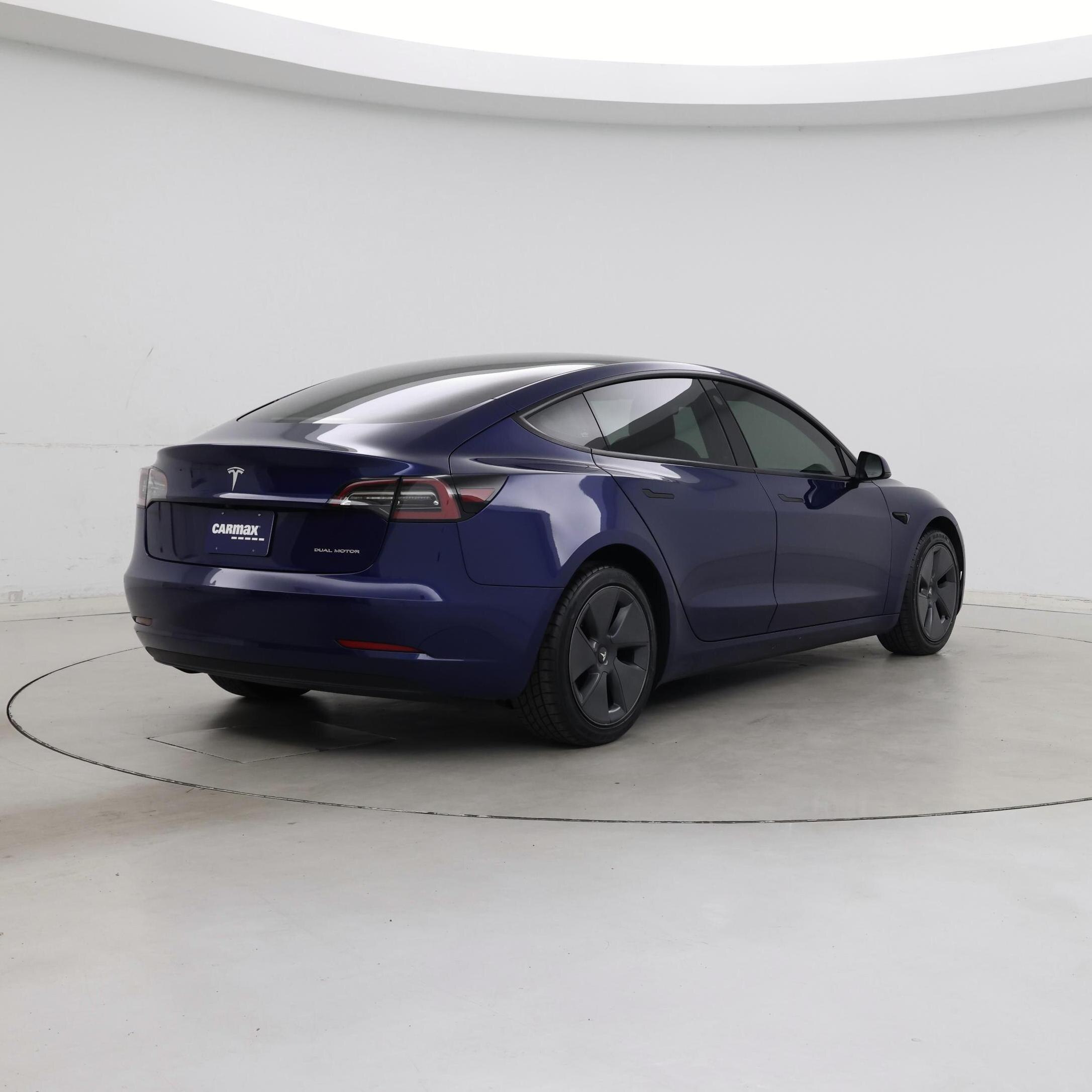 Thumbnail: 2022 Tesla Model 3 - 8
