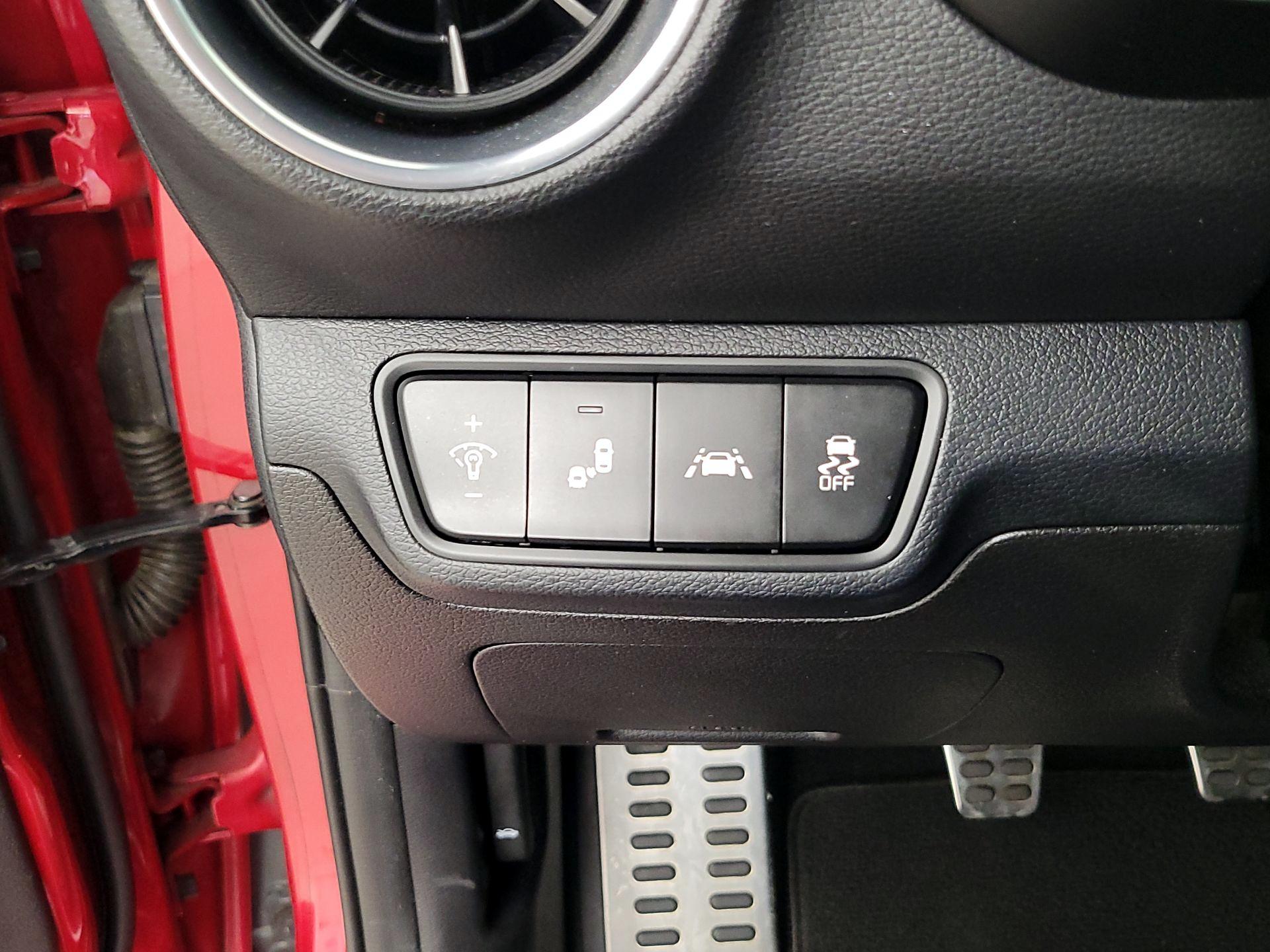 Thumbnail: 2021 Kia Forte - 13