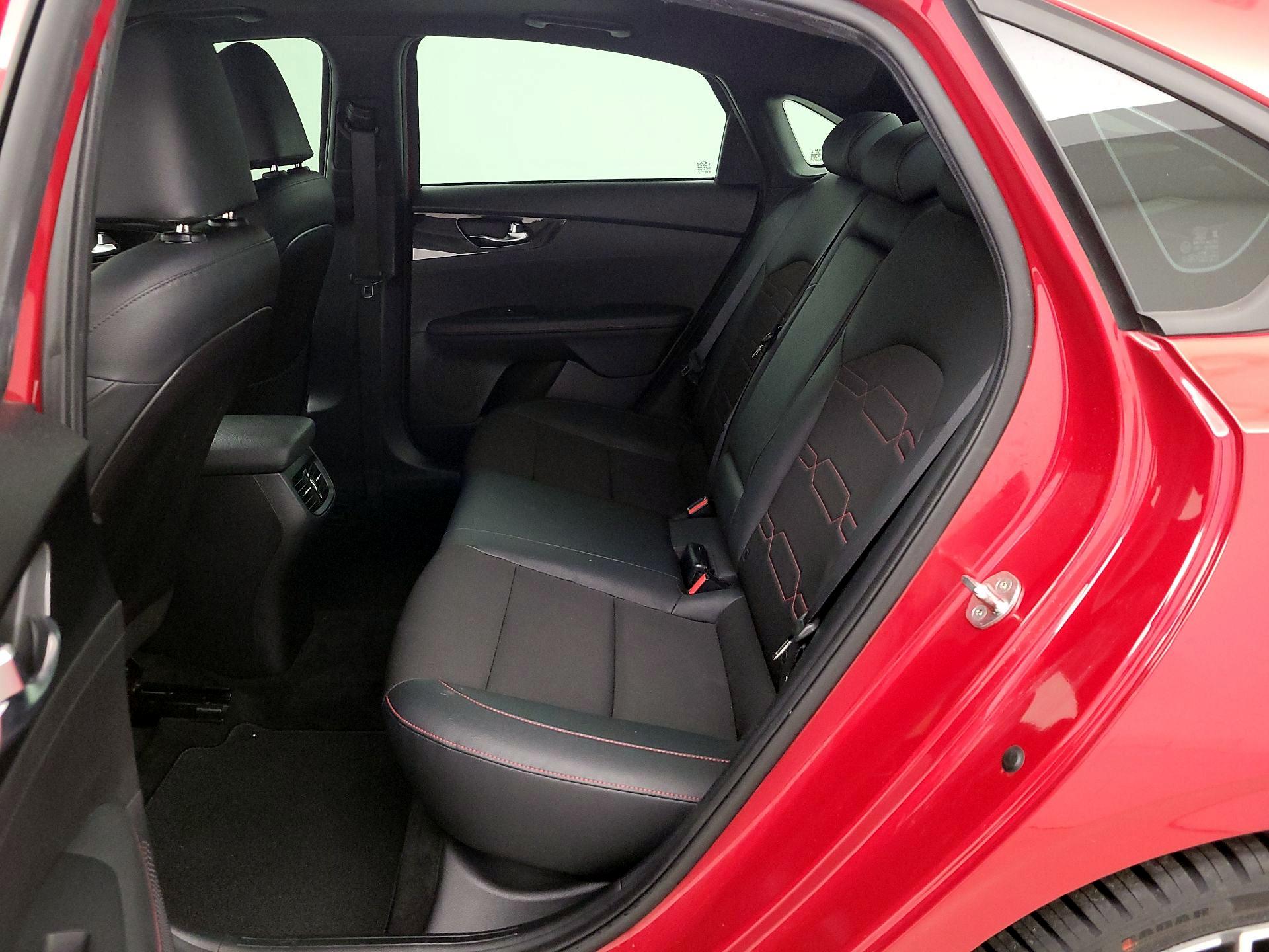 Thumbnail: 2021 Kia Forte - 20