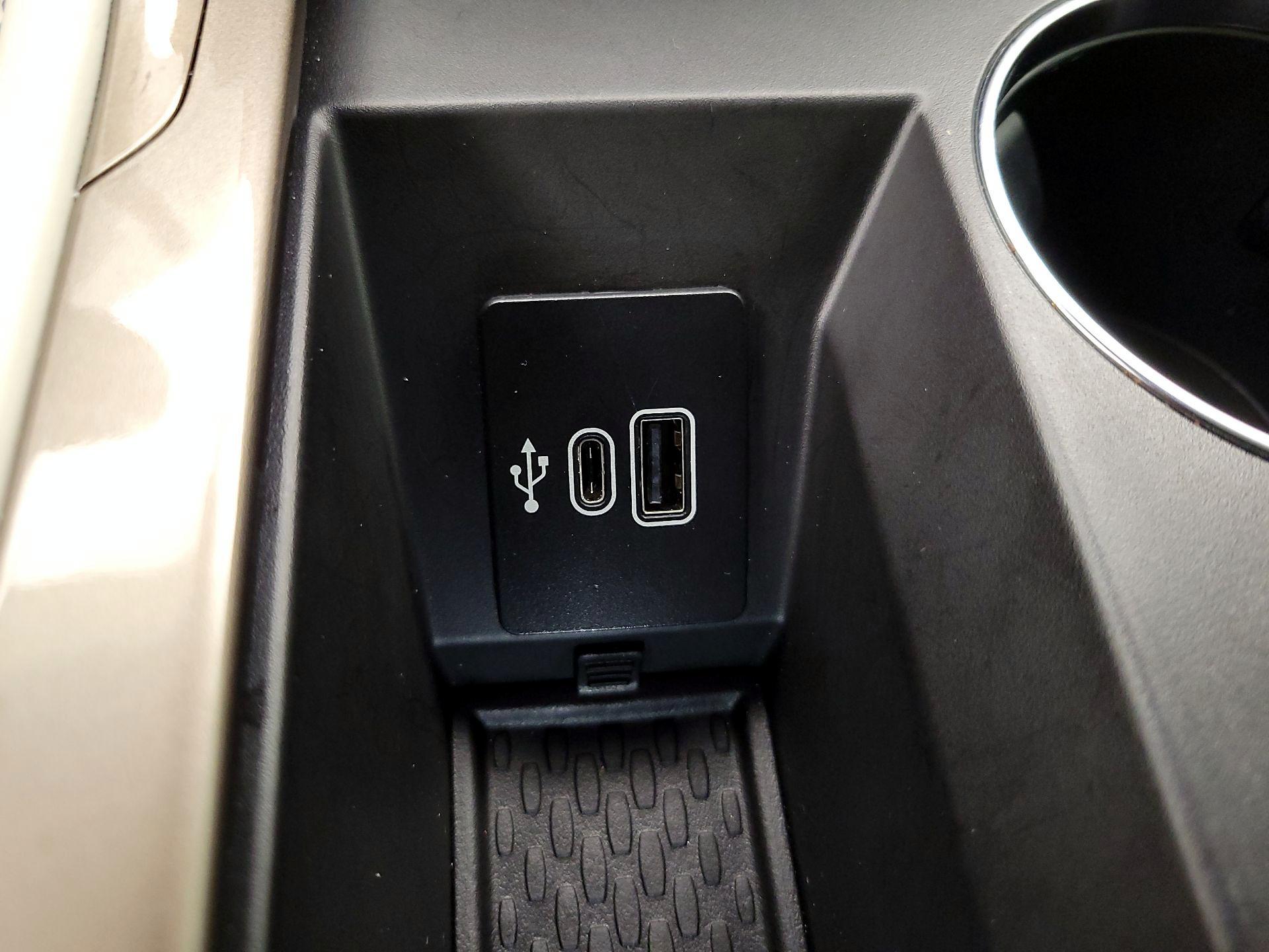 Thumbnail: 2024 Lincoln Nautilus - 19