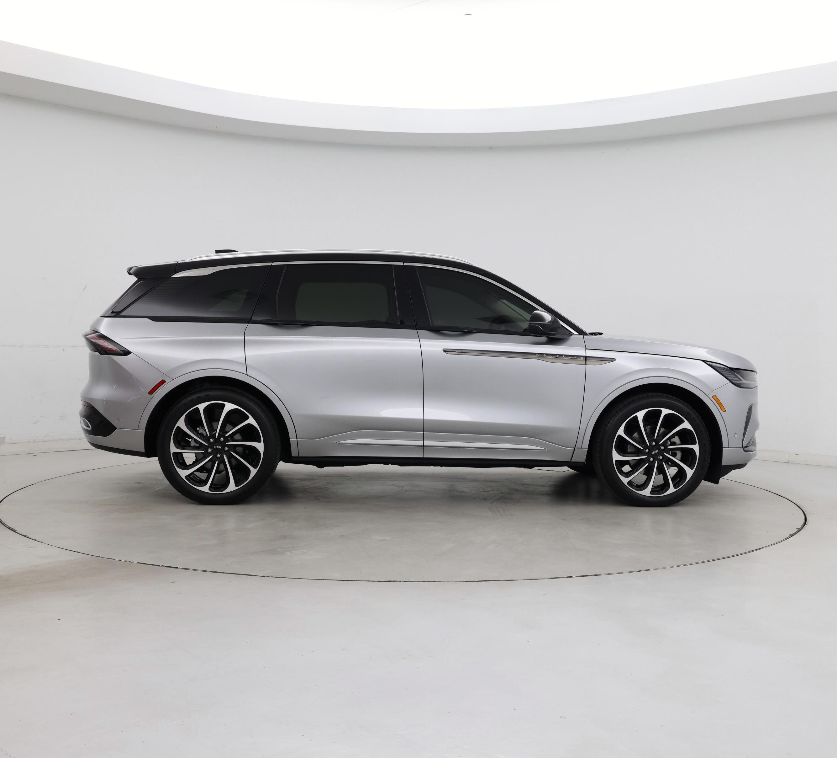 Thumbnail: 2024 Lincoln Nautilus - 7