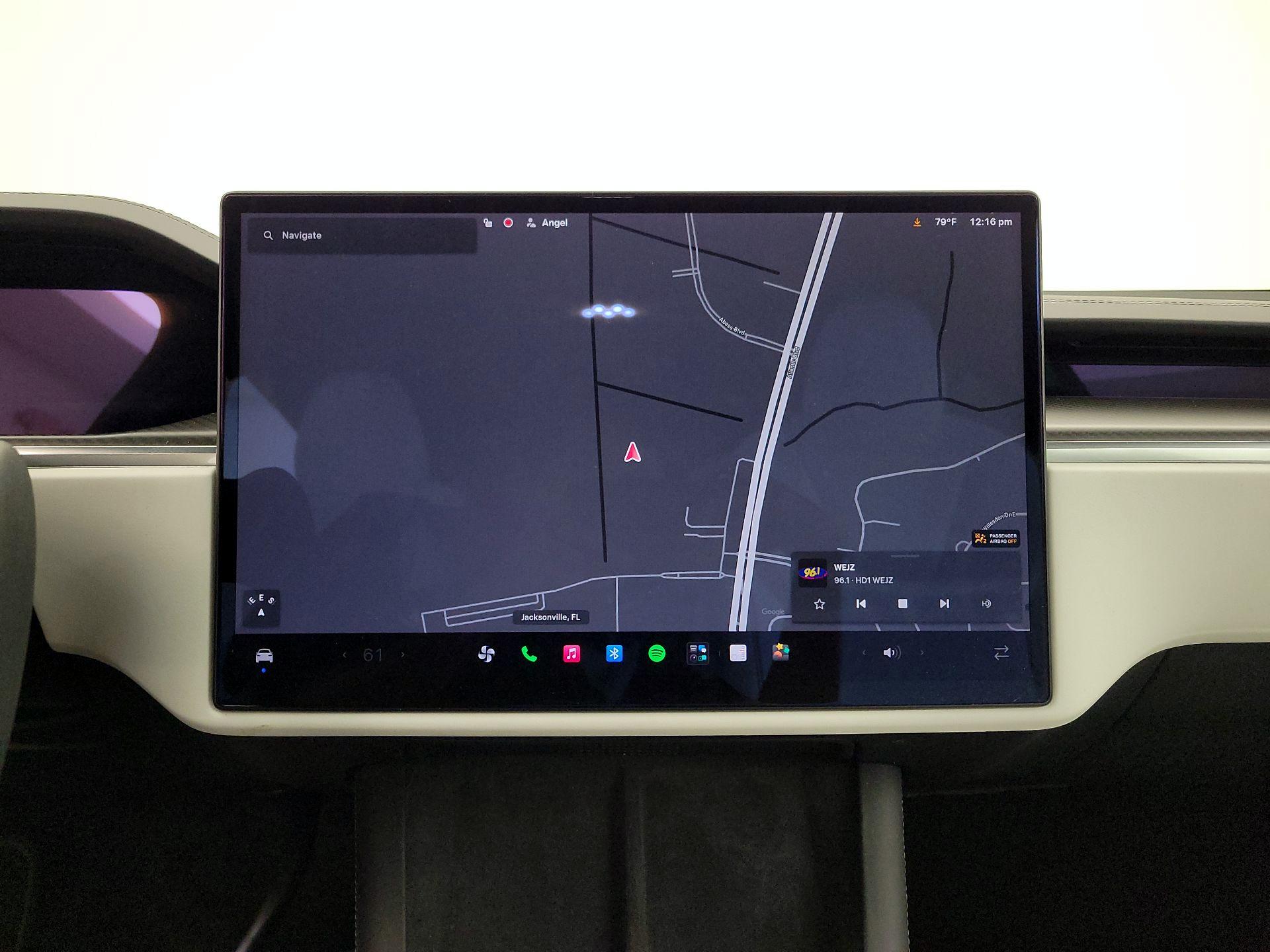 Thumbnail: 2023 Tesla Model X - 13