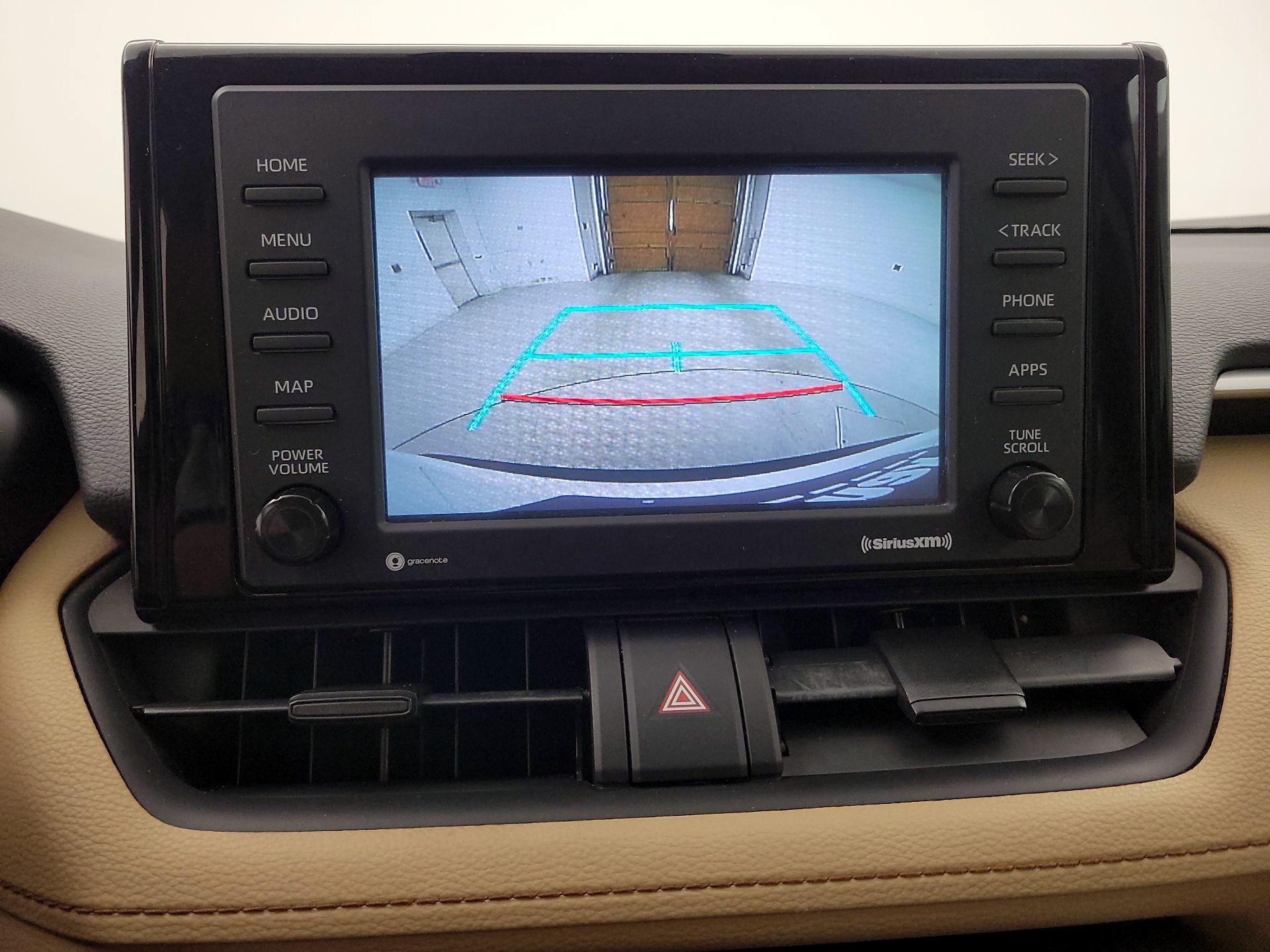 Thumbnail: 2020 Toyota RAV4 - 14