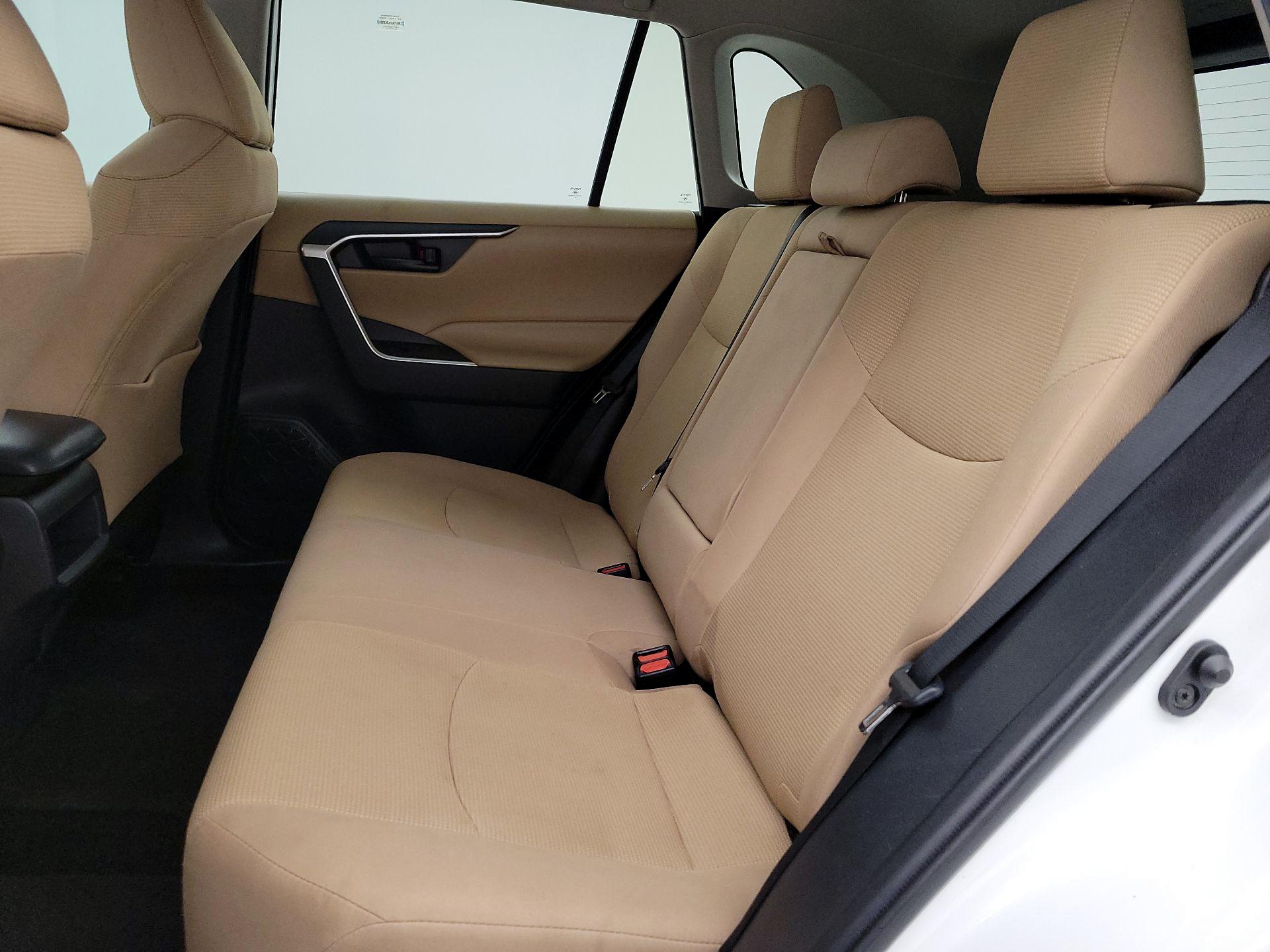 Thumbnail: 2020 Toyota RAV4 - 19