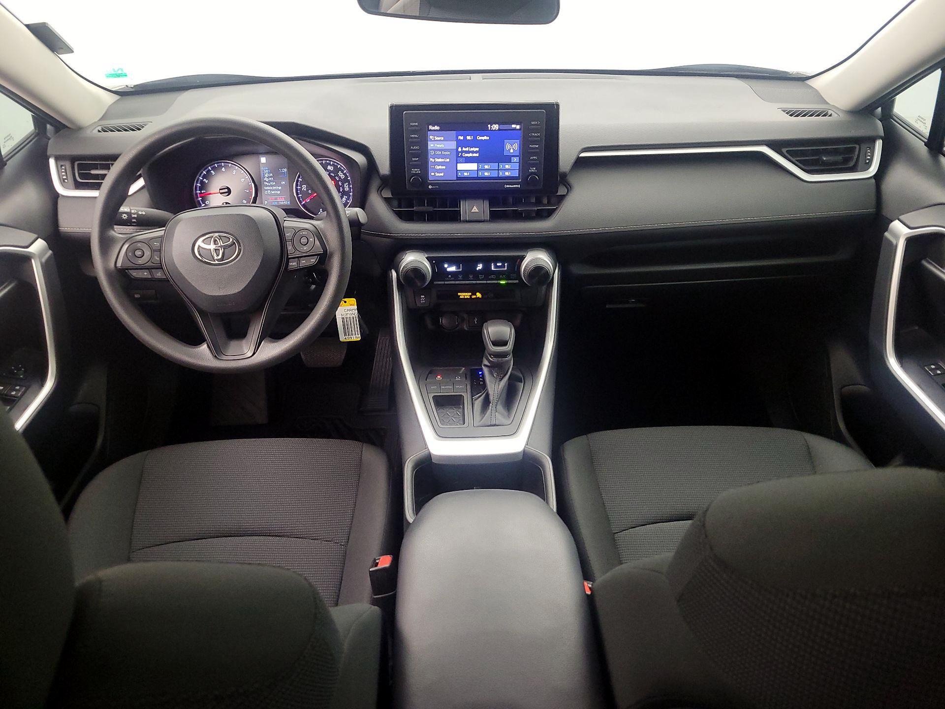 Thumbnail: 2022 Toyota RAV4 - 9