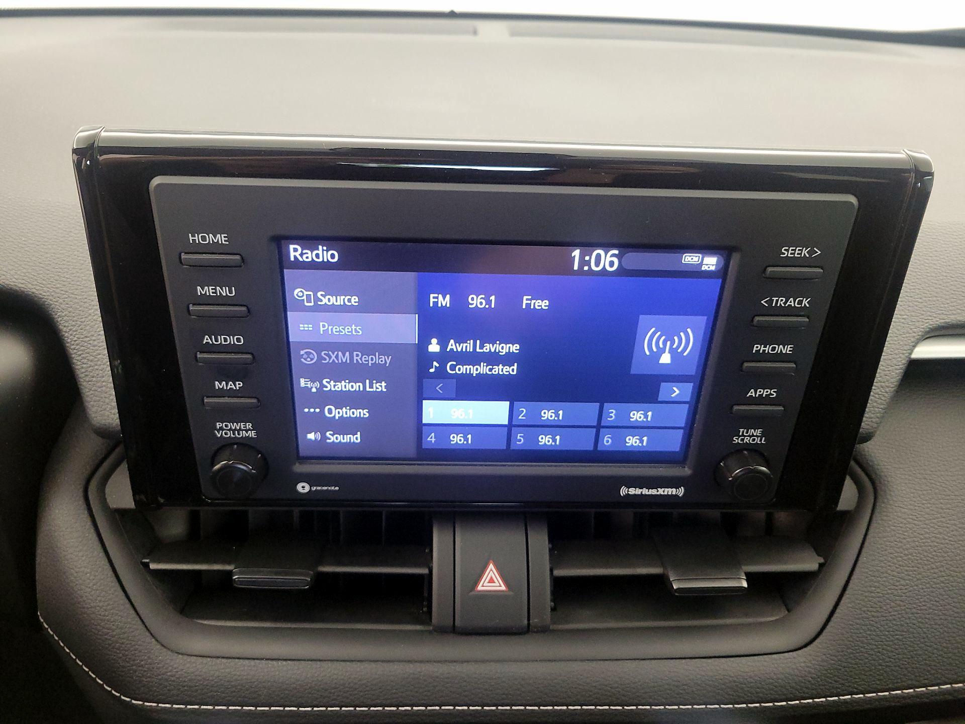 Thumbnail: 2022 Toyota RAV4 - 15