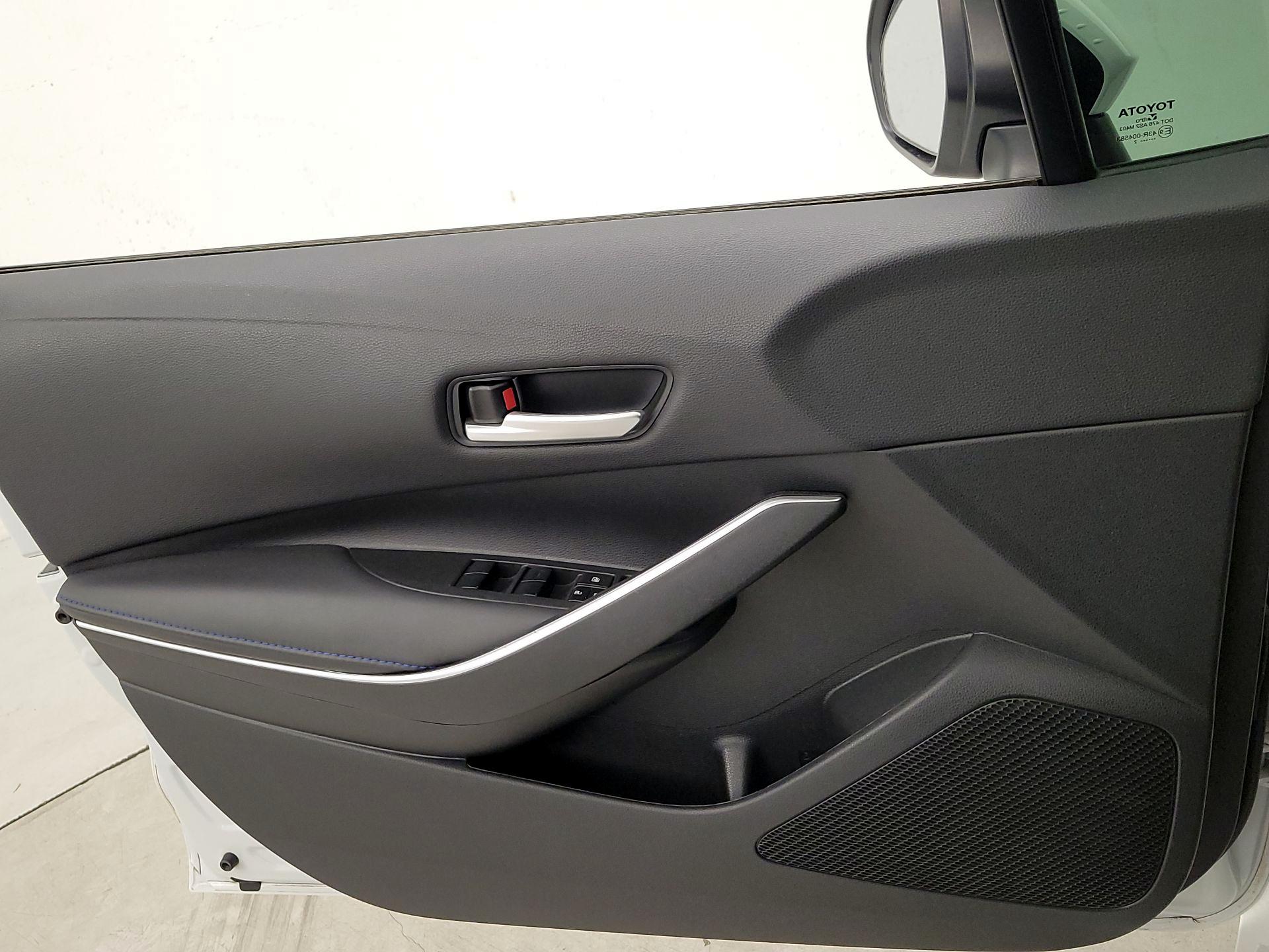 Thumbnail: 2022 Toyota Corolla - 12