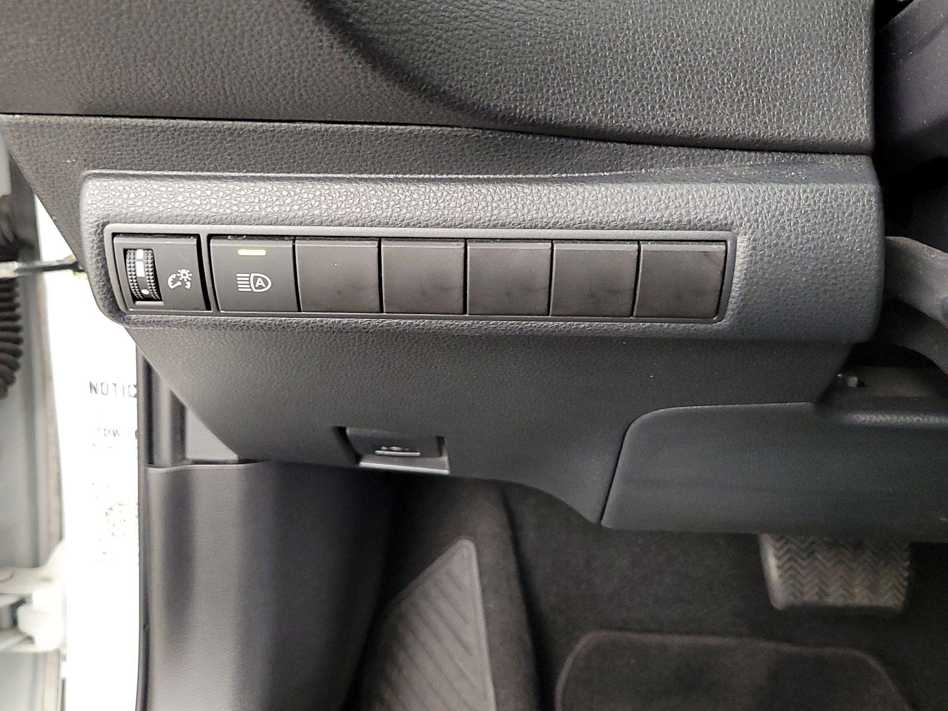 Thumbnail: 2022 Toyota Corolla - 13