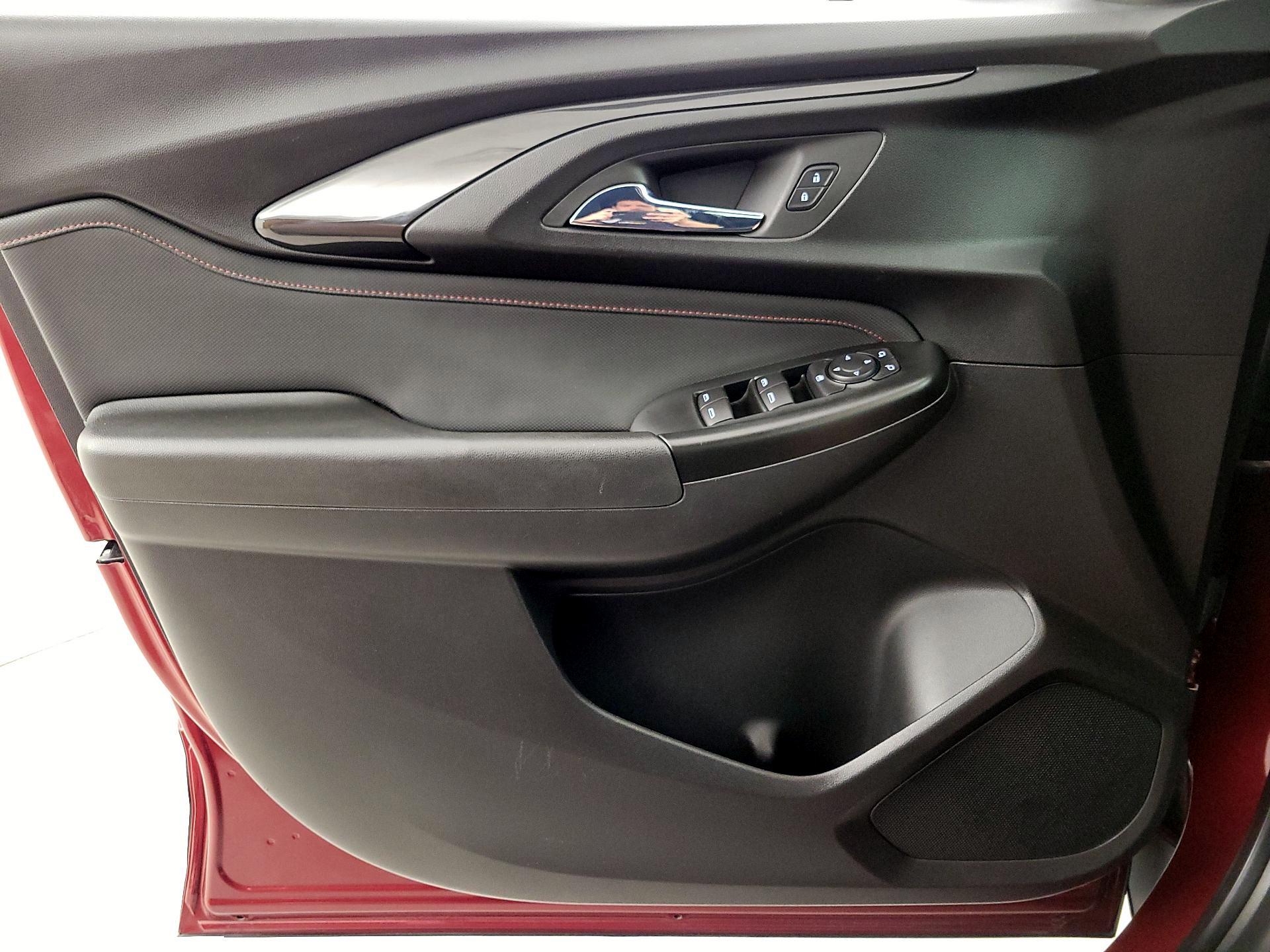 Thumbnail: 2022 Chevrolet TrailBlazer - 12