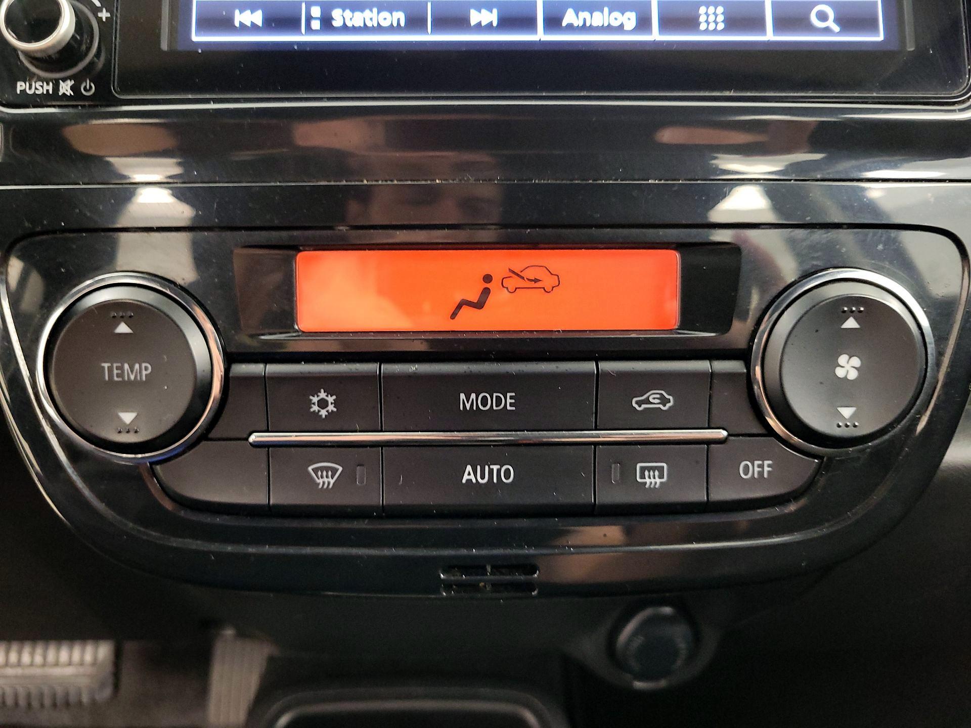 Thumbnail: 2021 Mitsubishi Mirage - 16