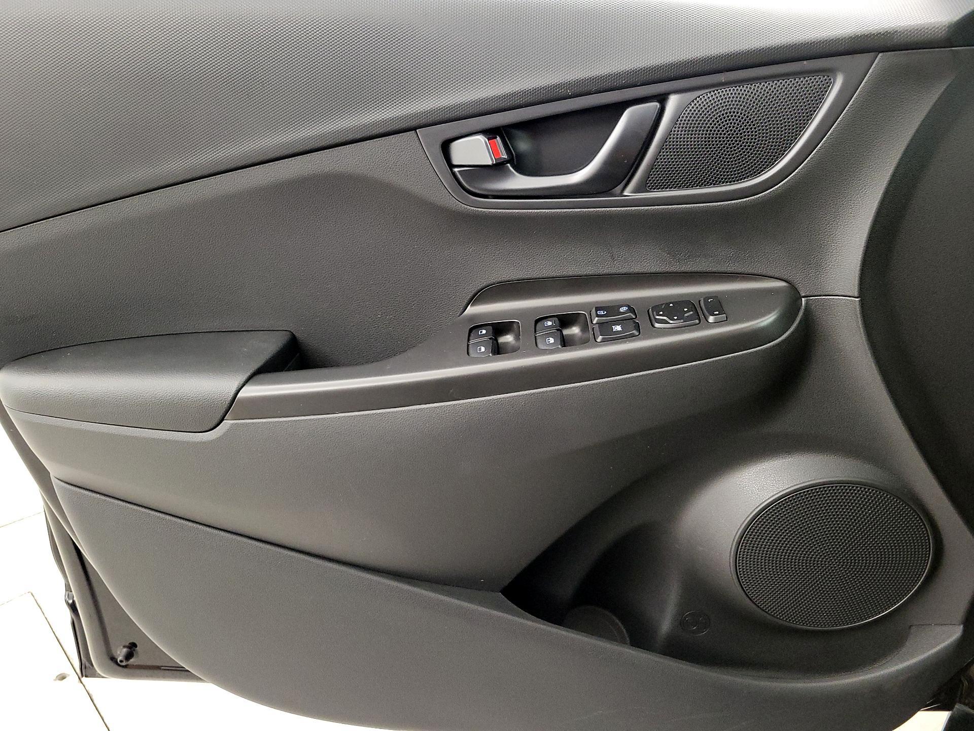 Thumbnail: 2023 Hyundai Kona - 12