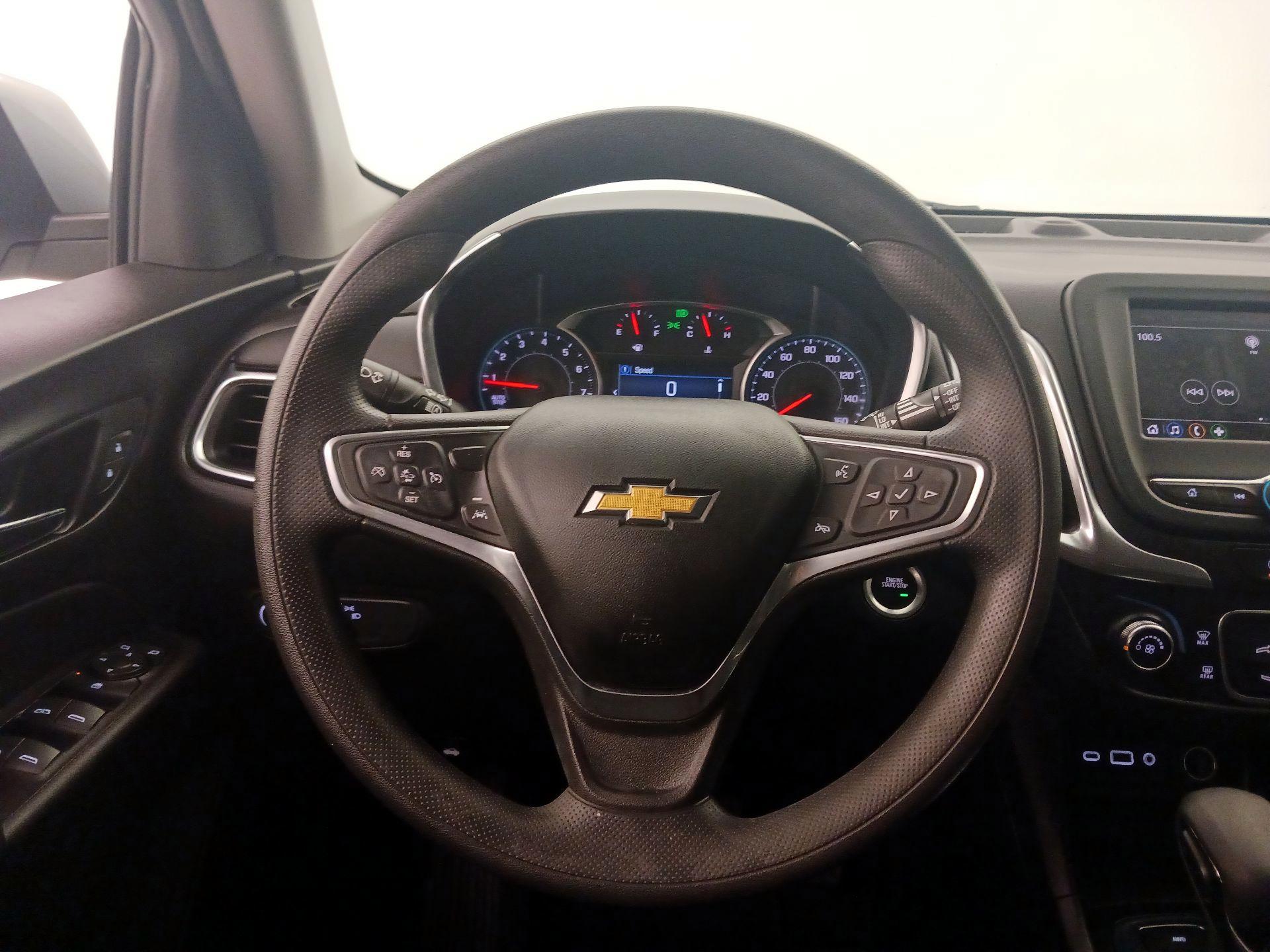 Thumbnail: 2022 Chevrolet Equinox - 10