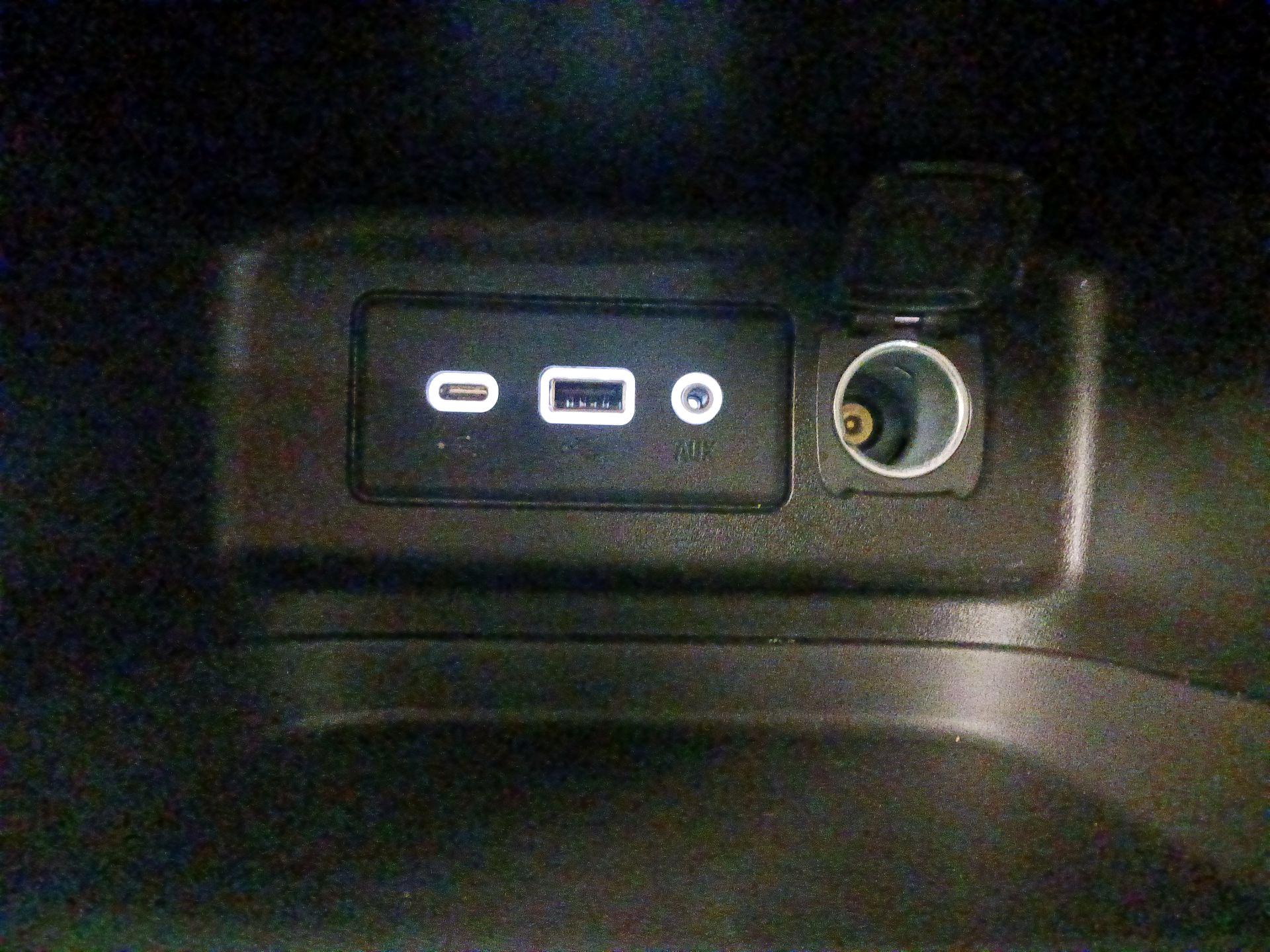 Thumbnail: 2022 Chevrolet Equinox - 18