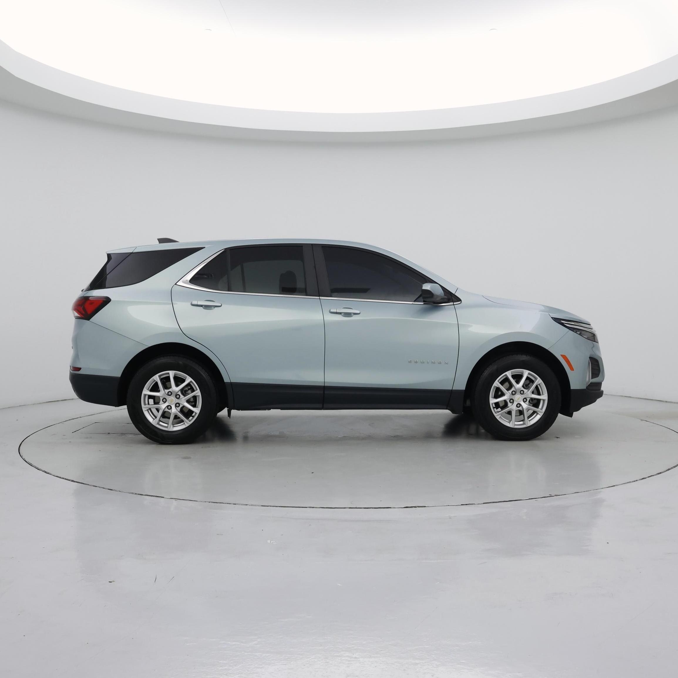 Thumbnail: 2022 Chevrolet Equinox - 7