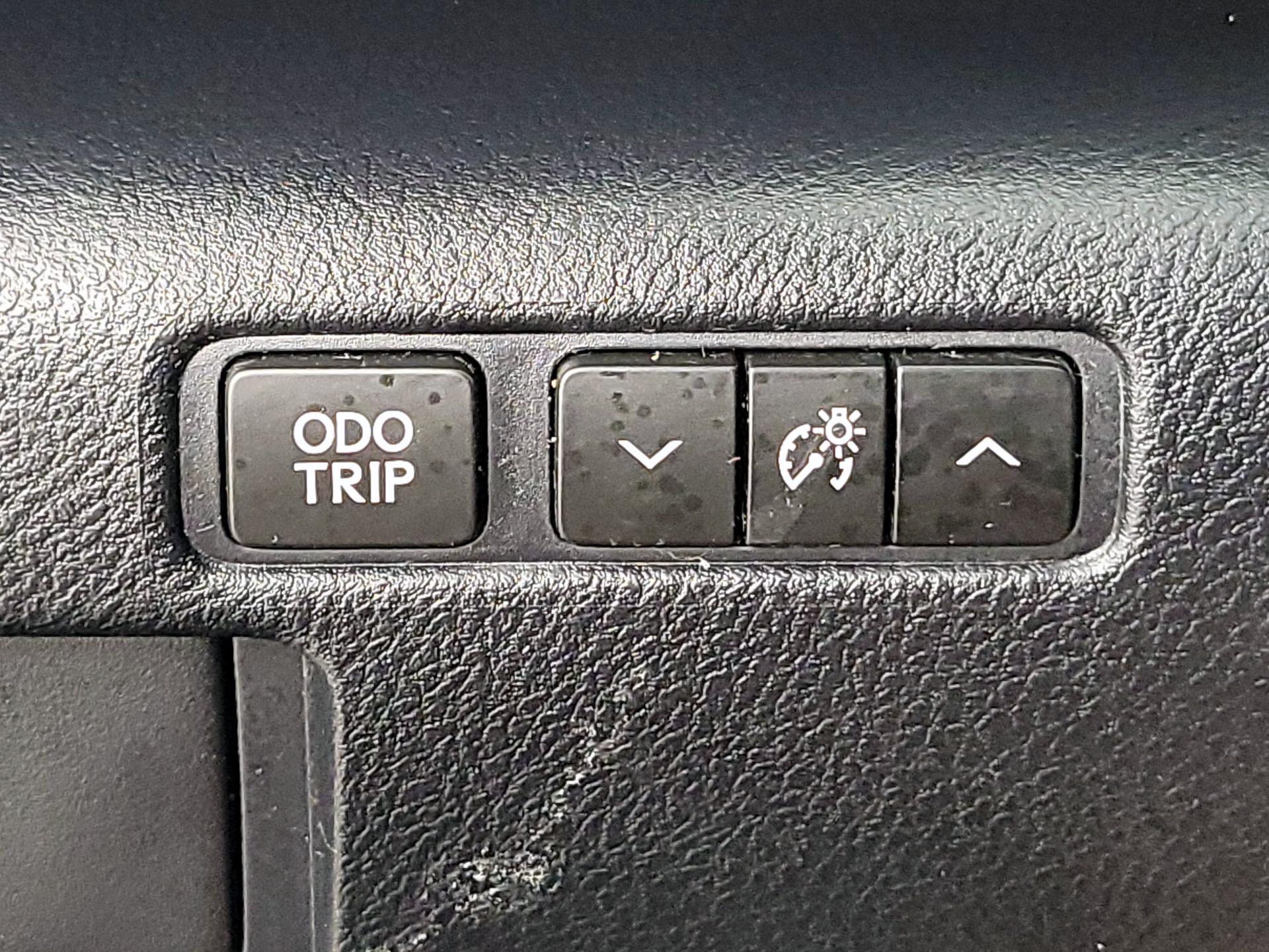 Thumbnail: 2016 Lexus IS - 13