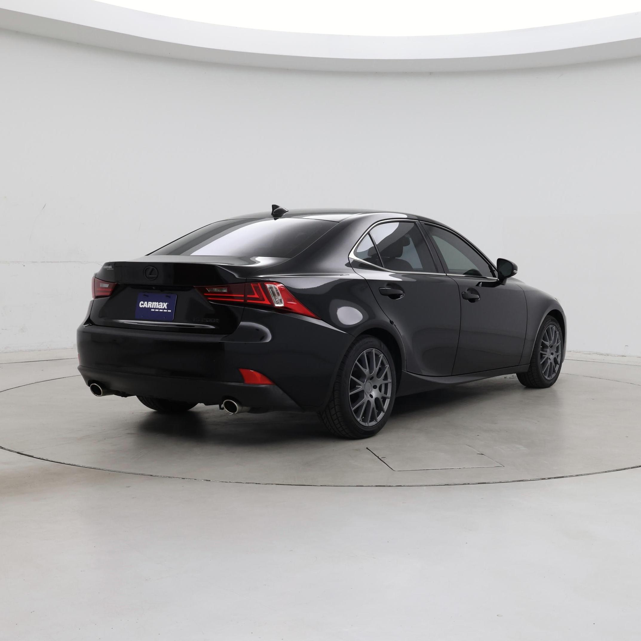 Thumbnail: 2016 Lexus IS - 8