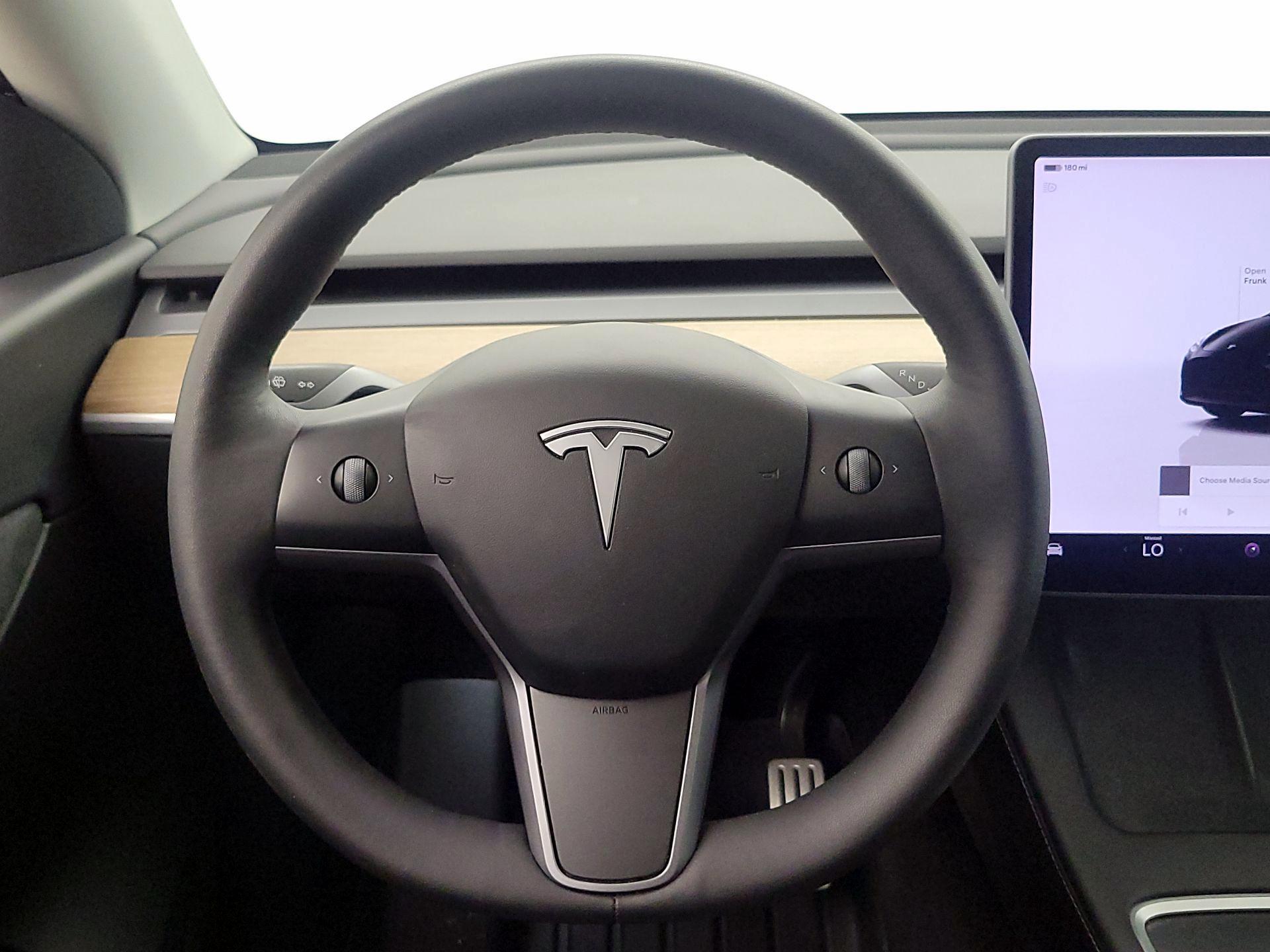 Thumbnail: 2022 Tesla Model Y - 10