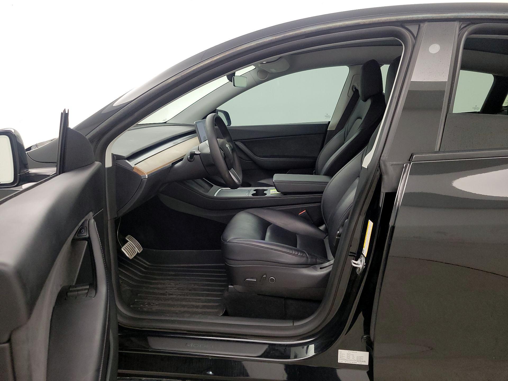 Thumbnail: 2022 Tesla Model Y - 11