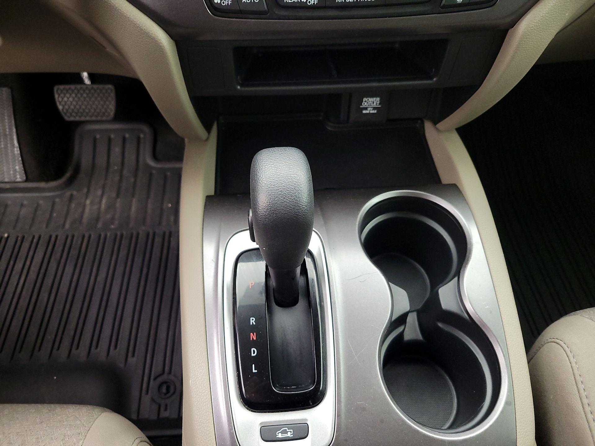 Thumbnail: 2017 Honda Ridgeline - 17