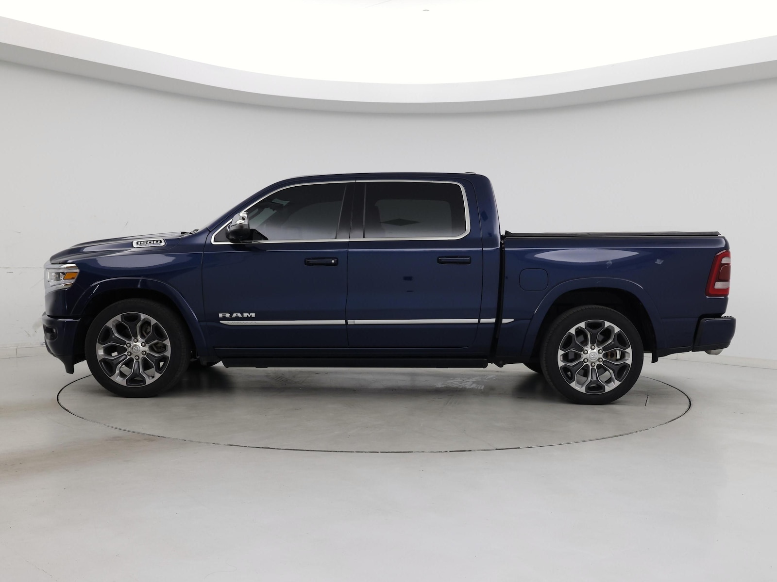 2024 RAM Ram 1500 Pickup Limited - Photo 4