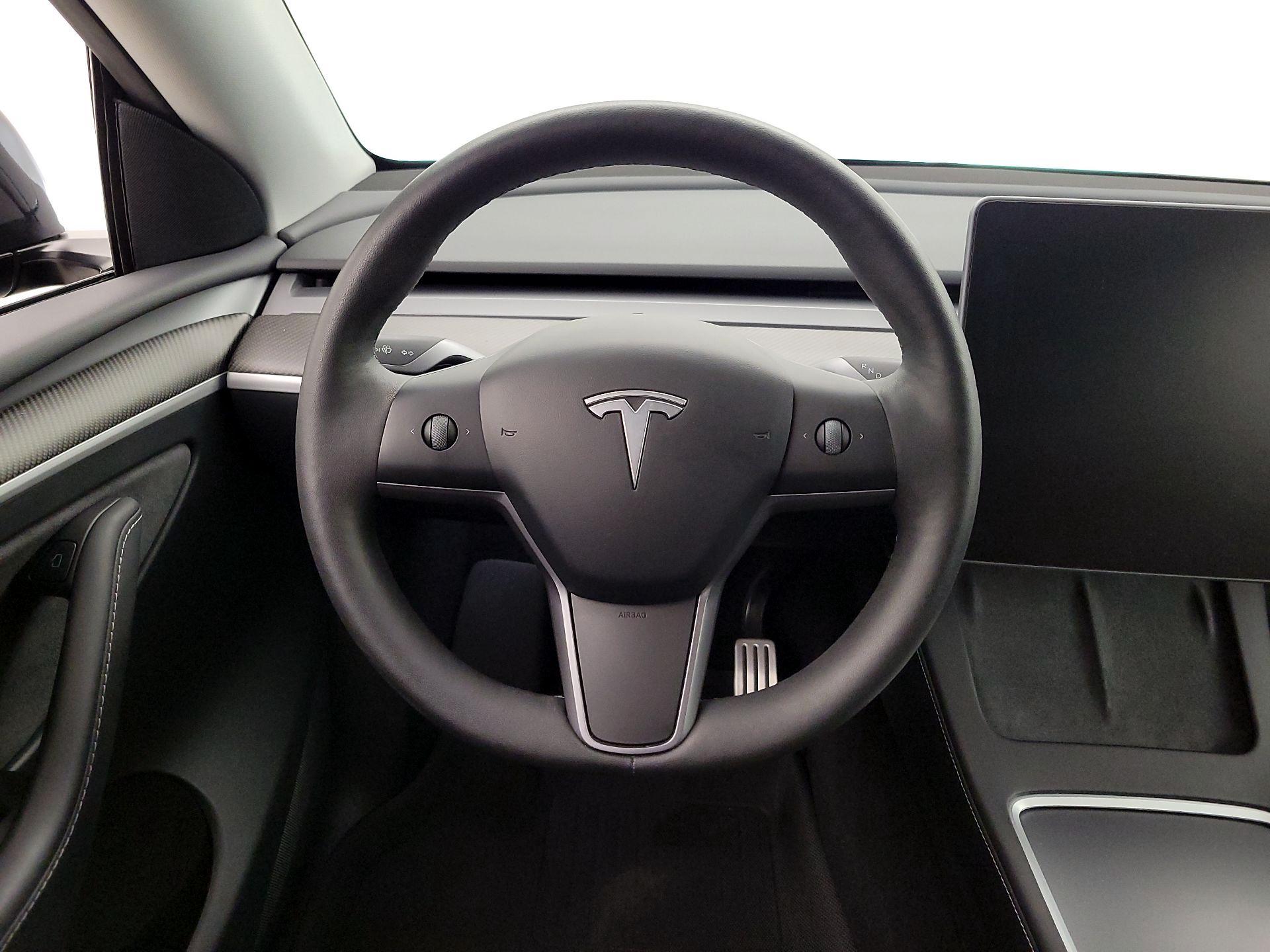 Thumbnail: 2024 Tesla Model Y - 10