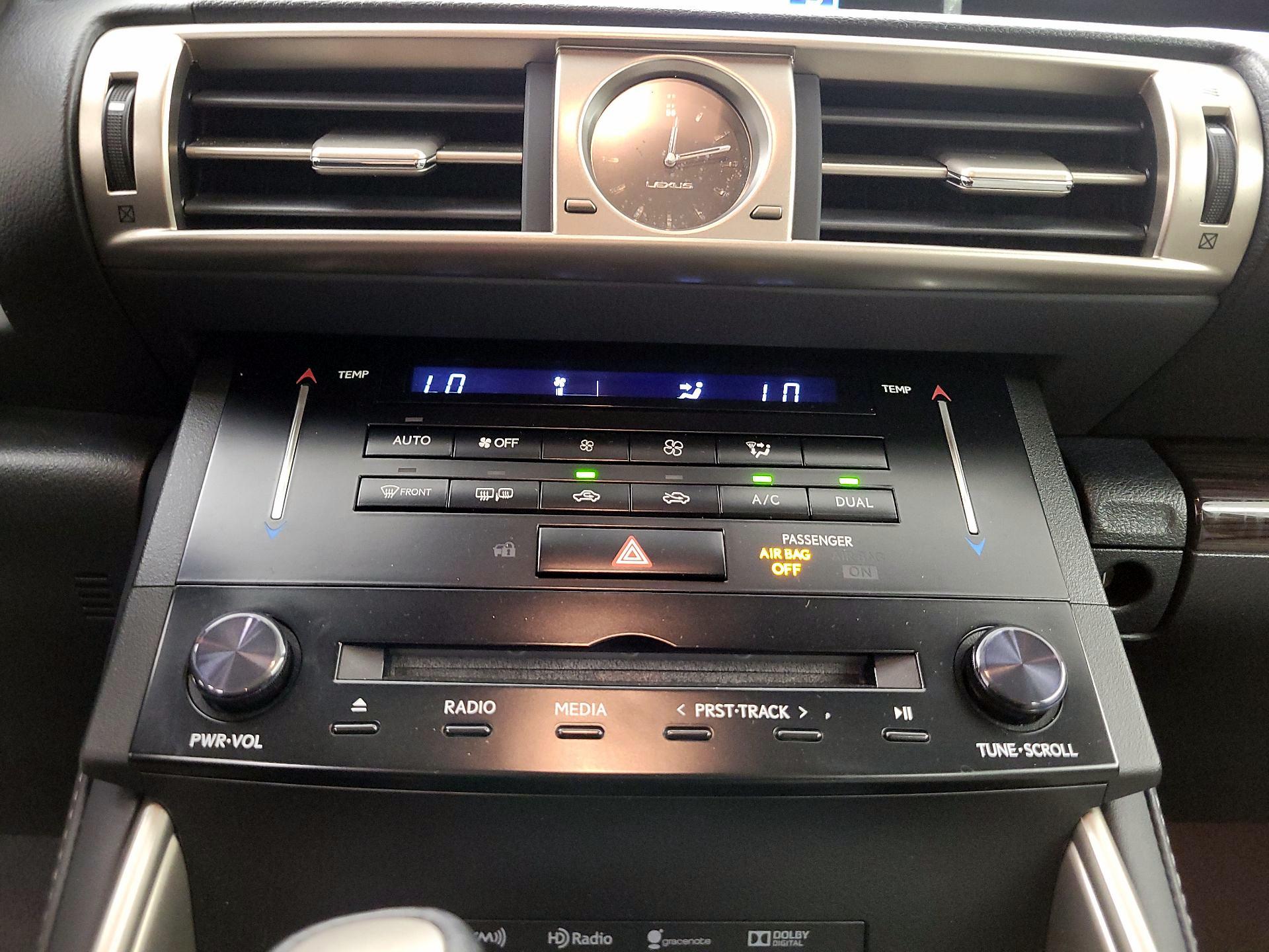 Thumbnail: 2014 Lexus IS - 16