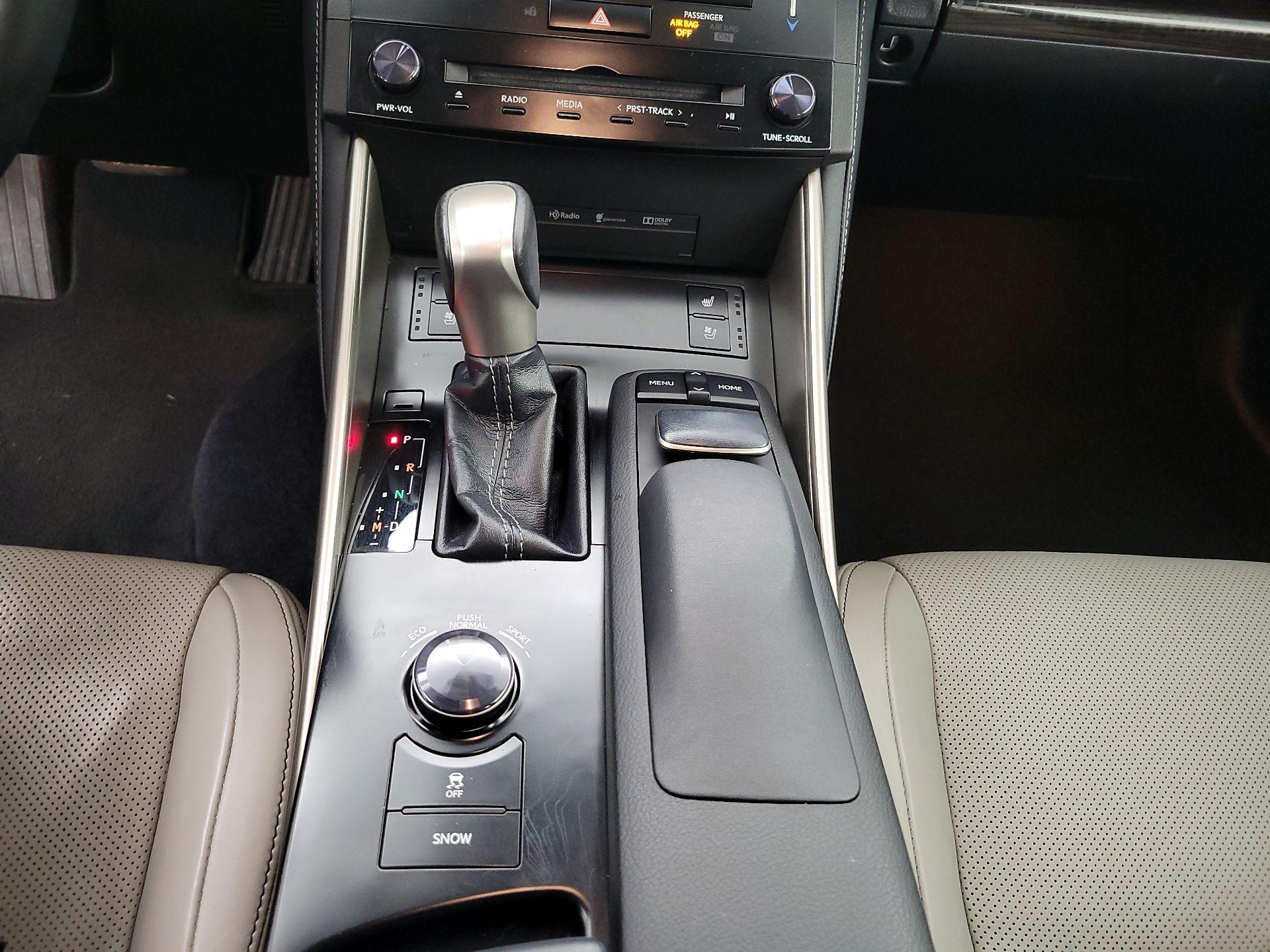 Thumbnail: 2014 Lexus IS - 17