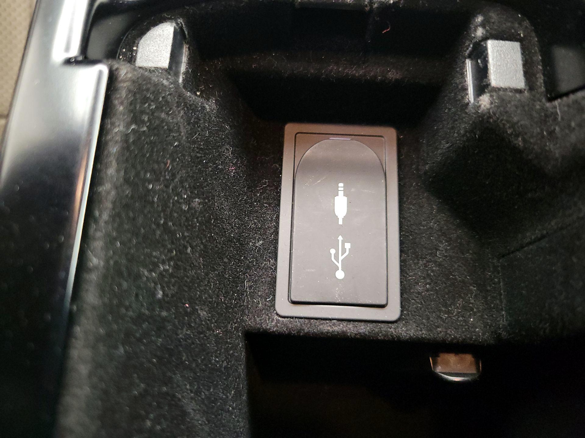 Thumbnail: 2014 Lexus IS - 18