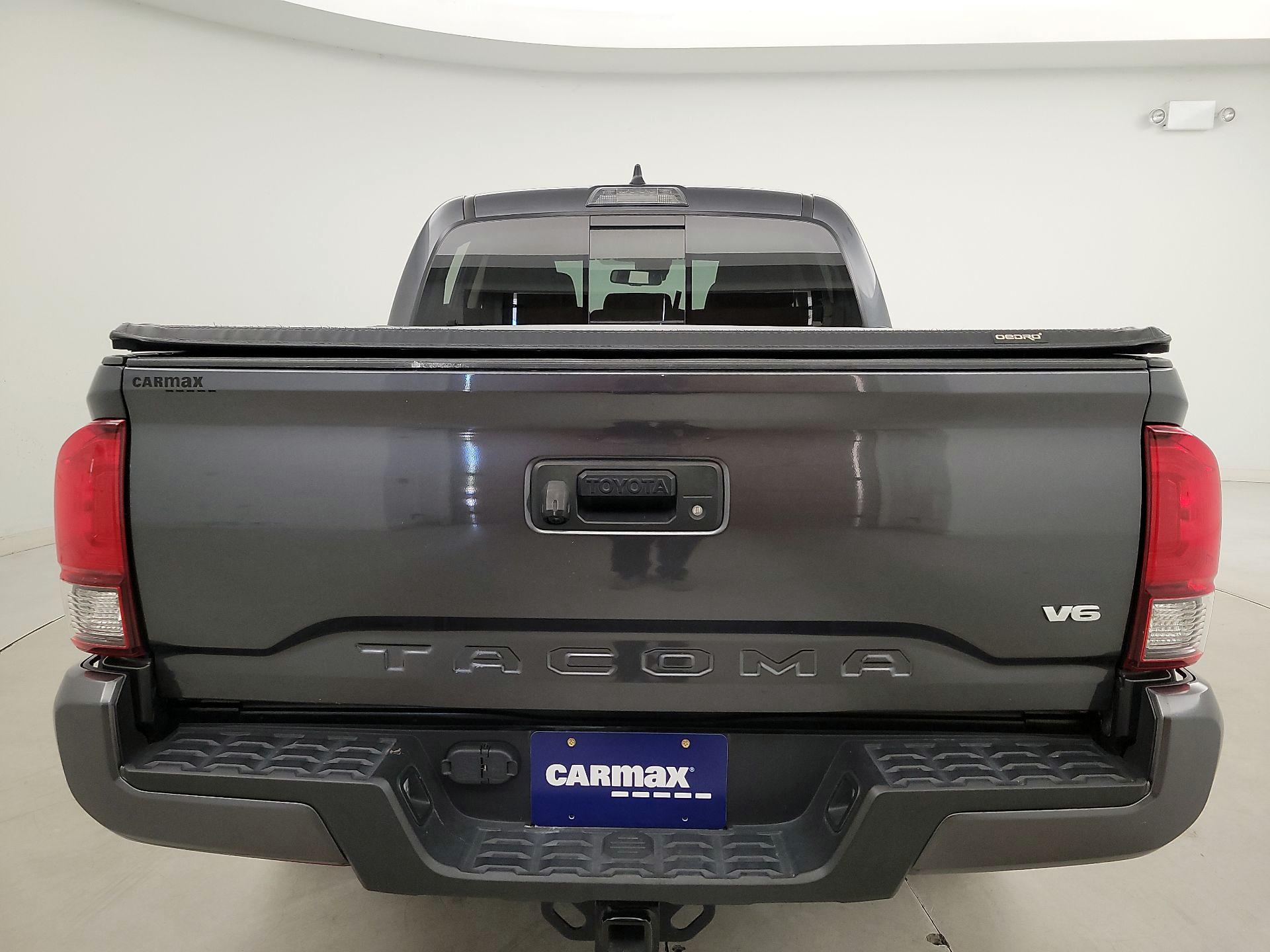 Thumbnail: 2023 Toyota Tacoma - 20