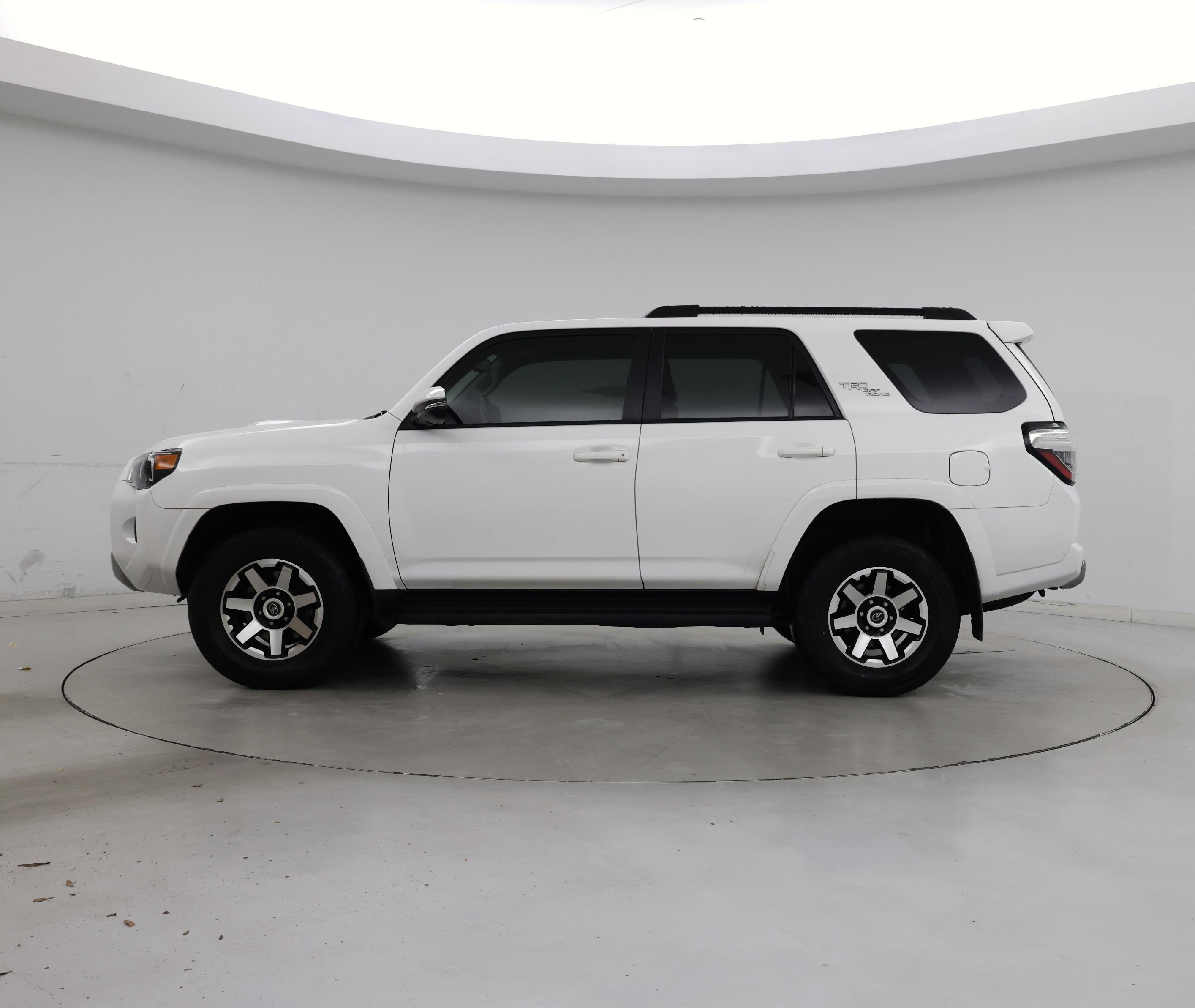 Thumbnail: 2023 Toyota 4Runner - 3