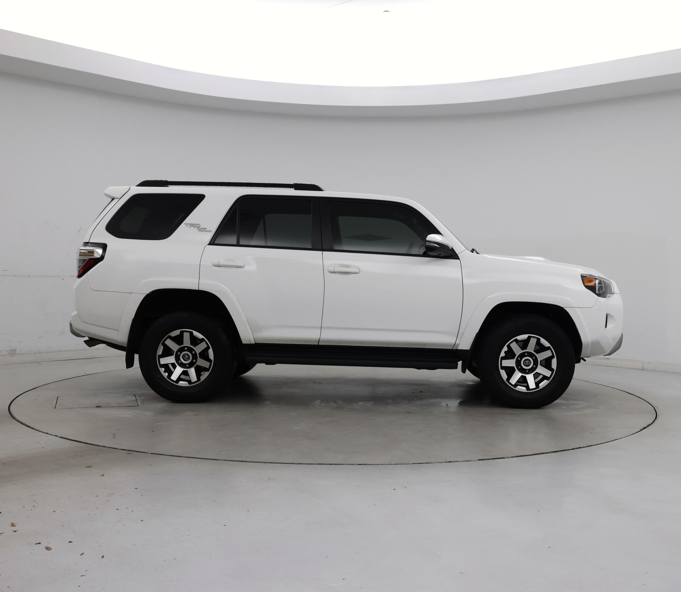 Thumbnail: 2023 Toyota 4Runner - 7
