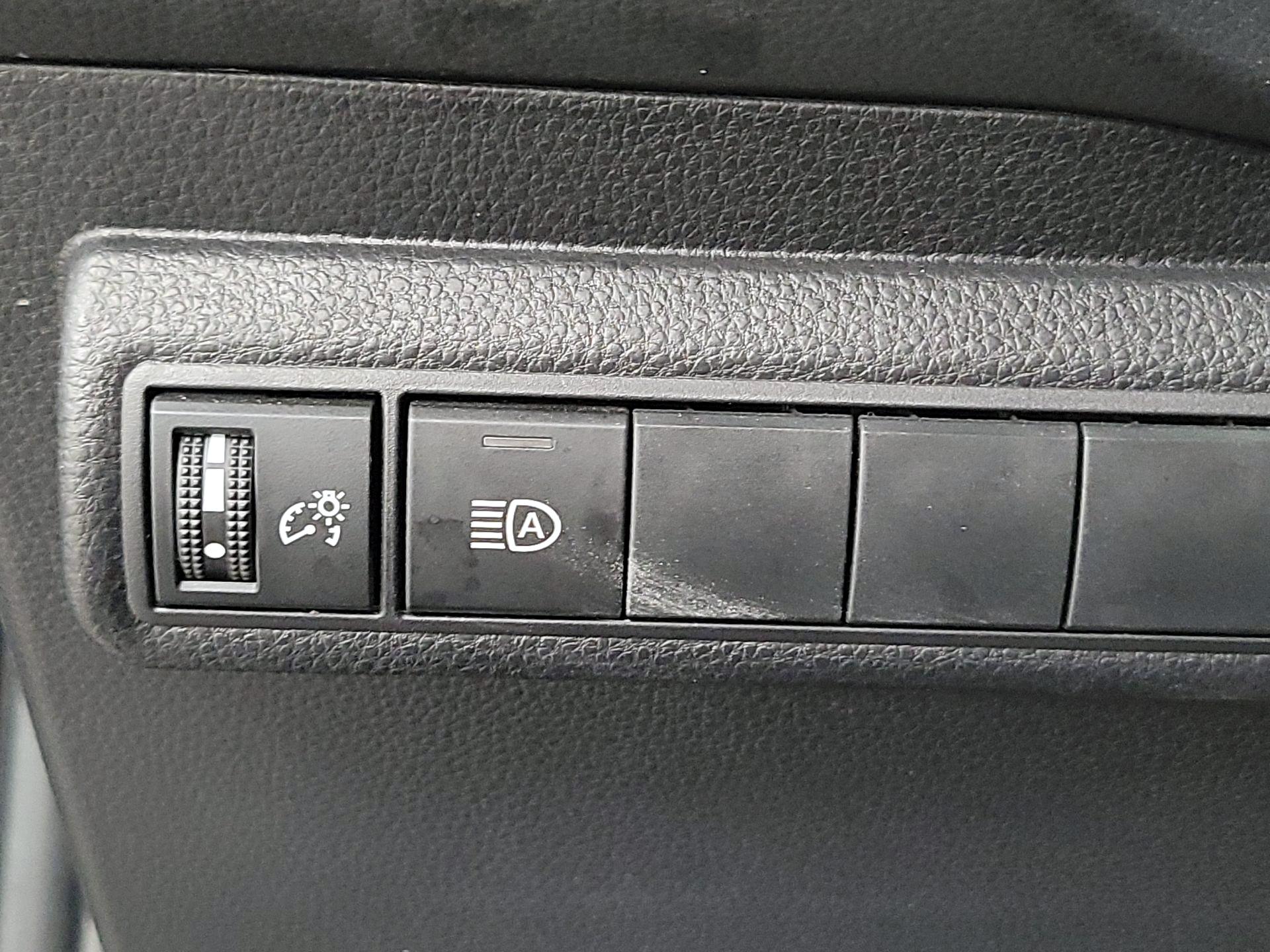 Thumbnail: 2024 Toyota Corolla - 13