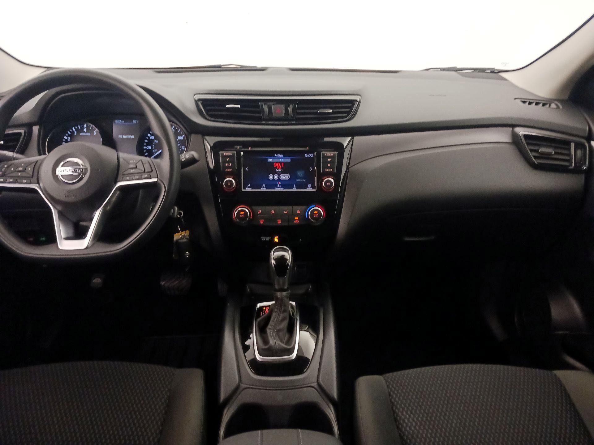 Thumbnail: 2022 Nissan Rogue Sport - 9