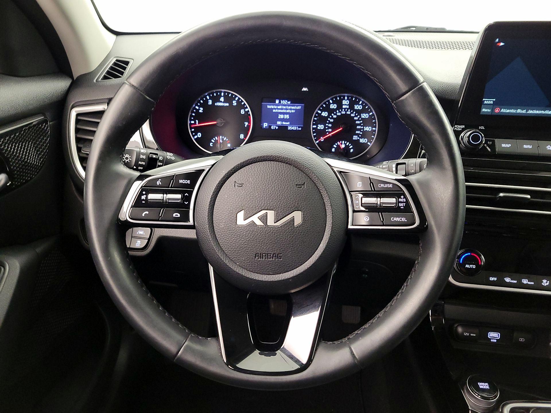 Thumbnail: 2022 Kia Seltos - 10