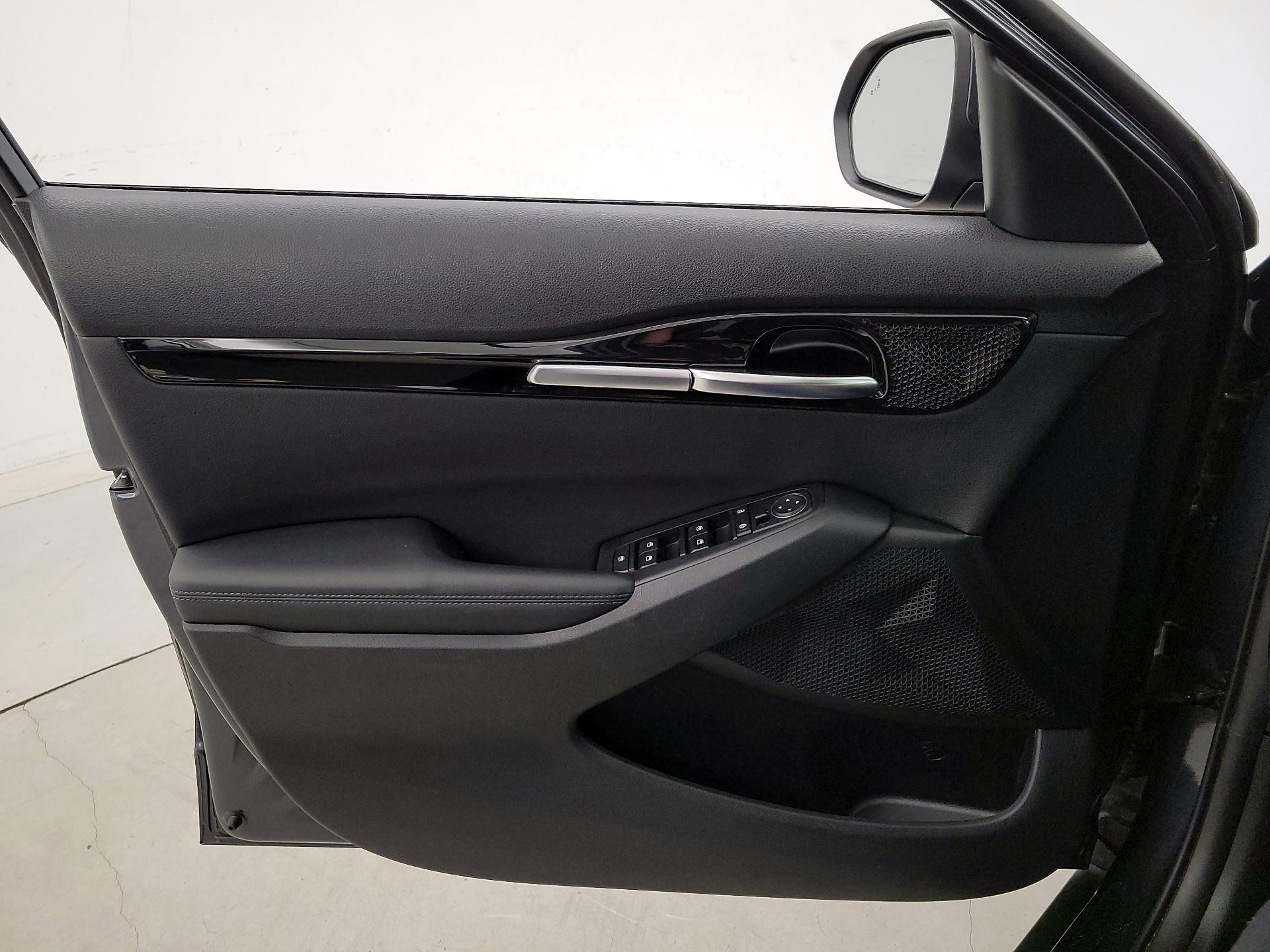 Thumbnail: 2022 Kia Seltos - 12