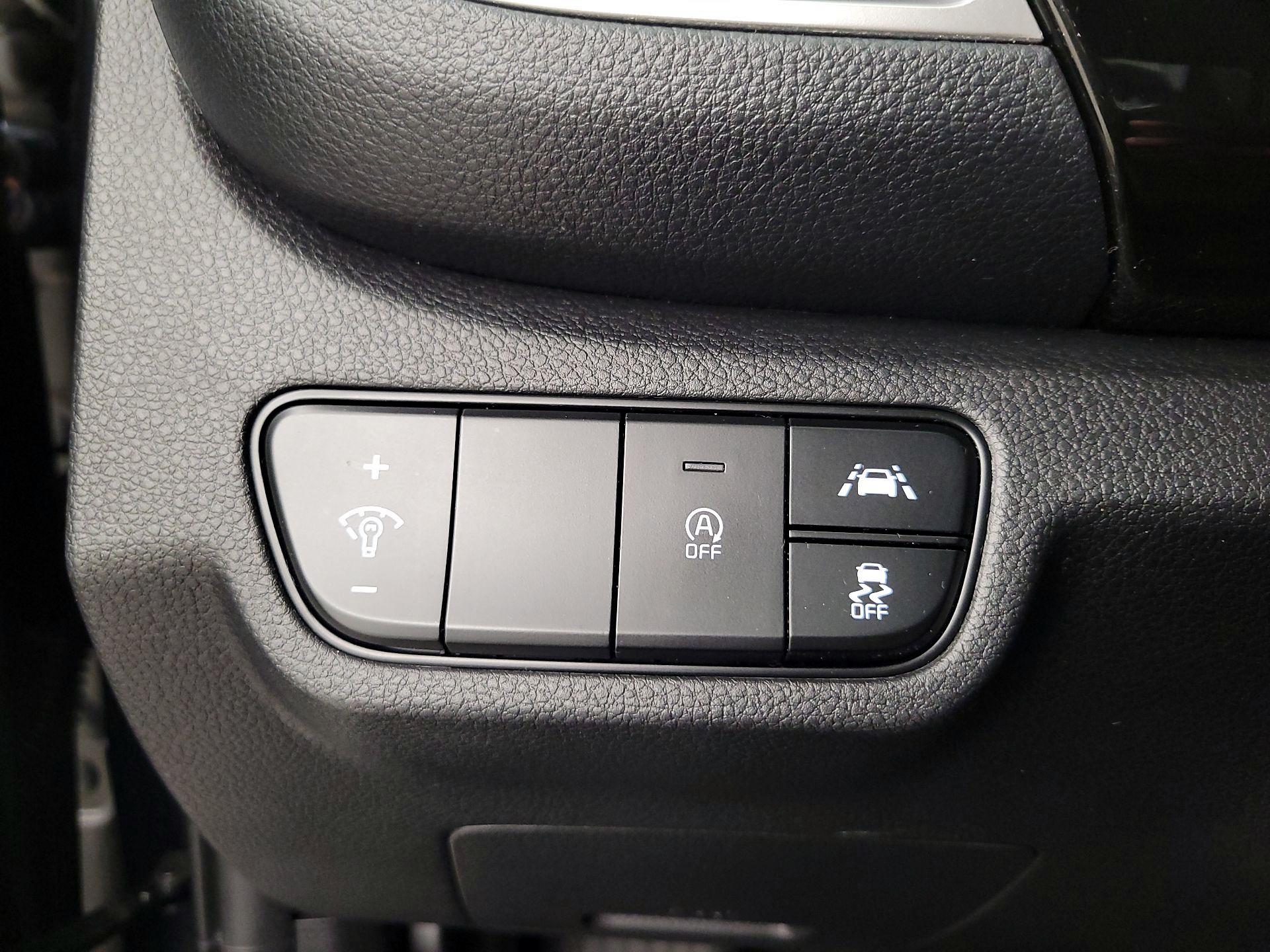 Thumbnail: 2022 Kia Seltos - 13