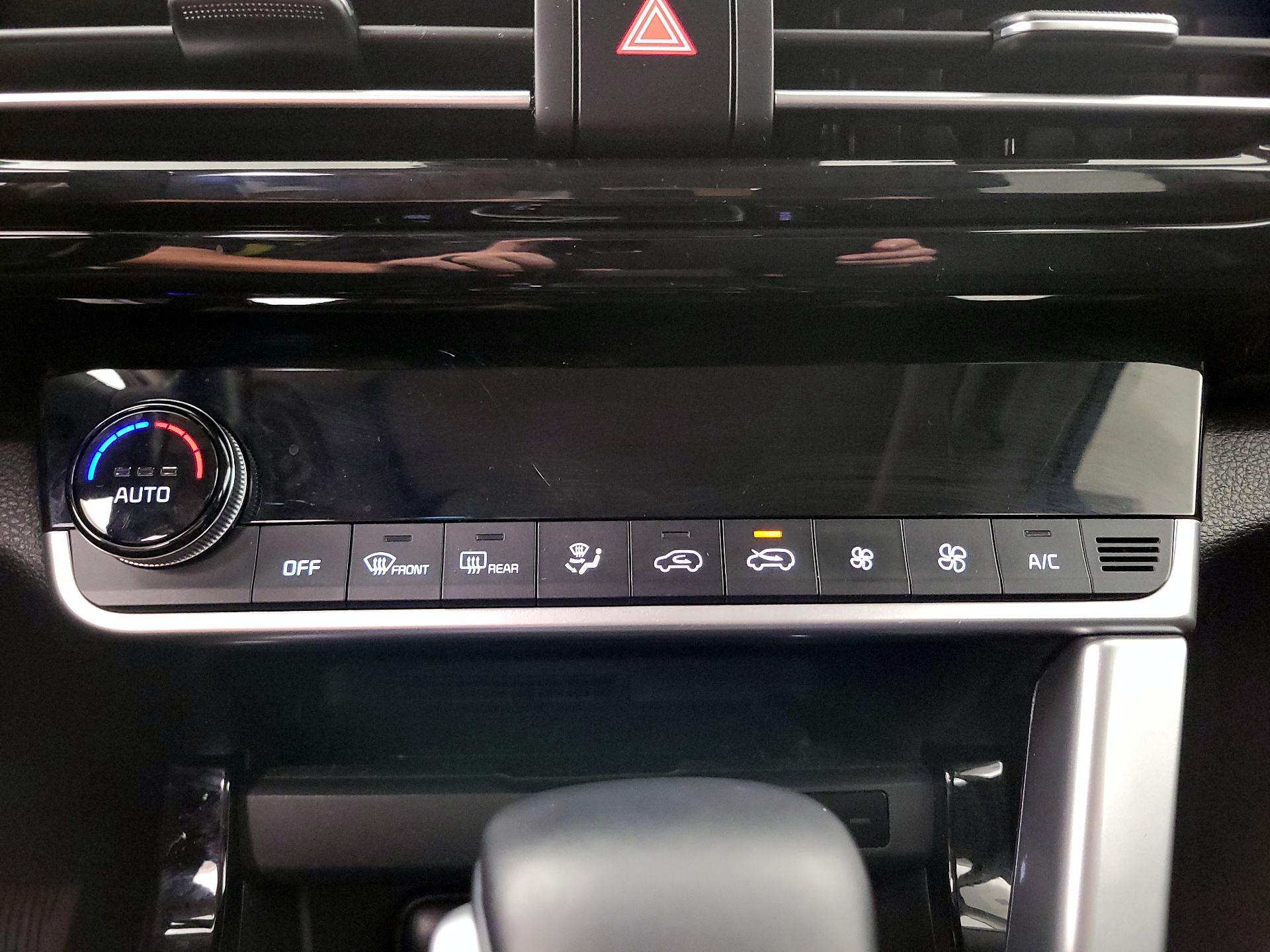 Thumbnail: 2022 Kia Seltos - 17