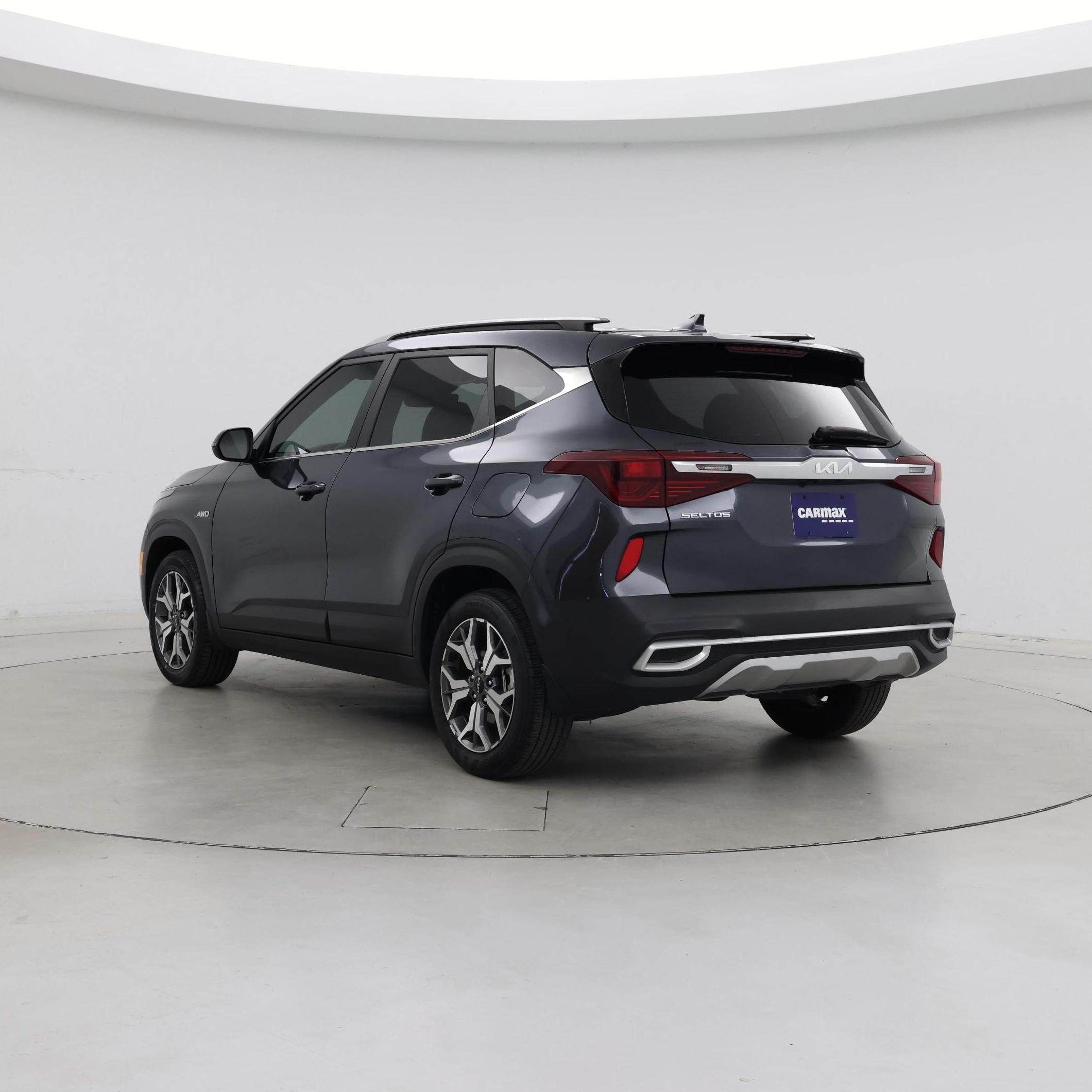 Thumbnail: 2022 Kia Seltos - 2