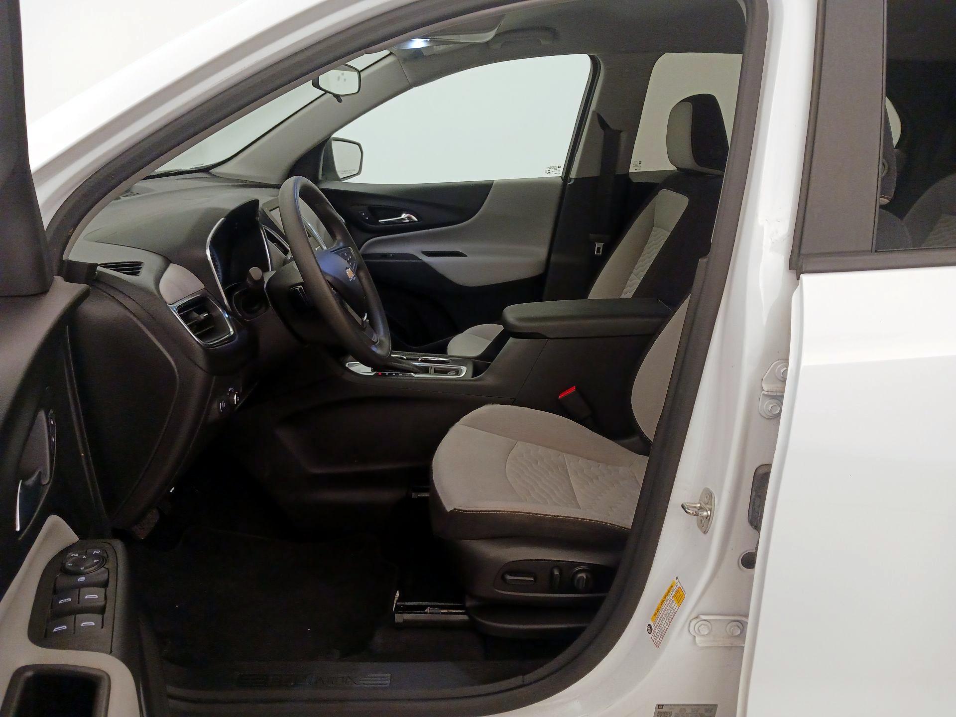 Thumbnail: 2021 Chevrolet Equinox - 11
