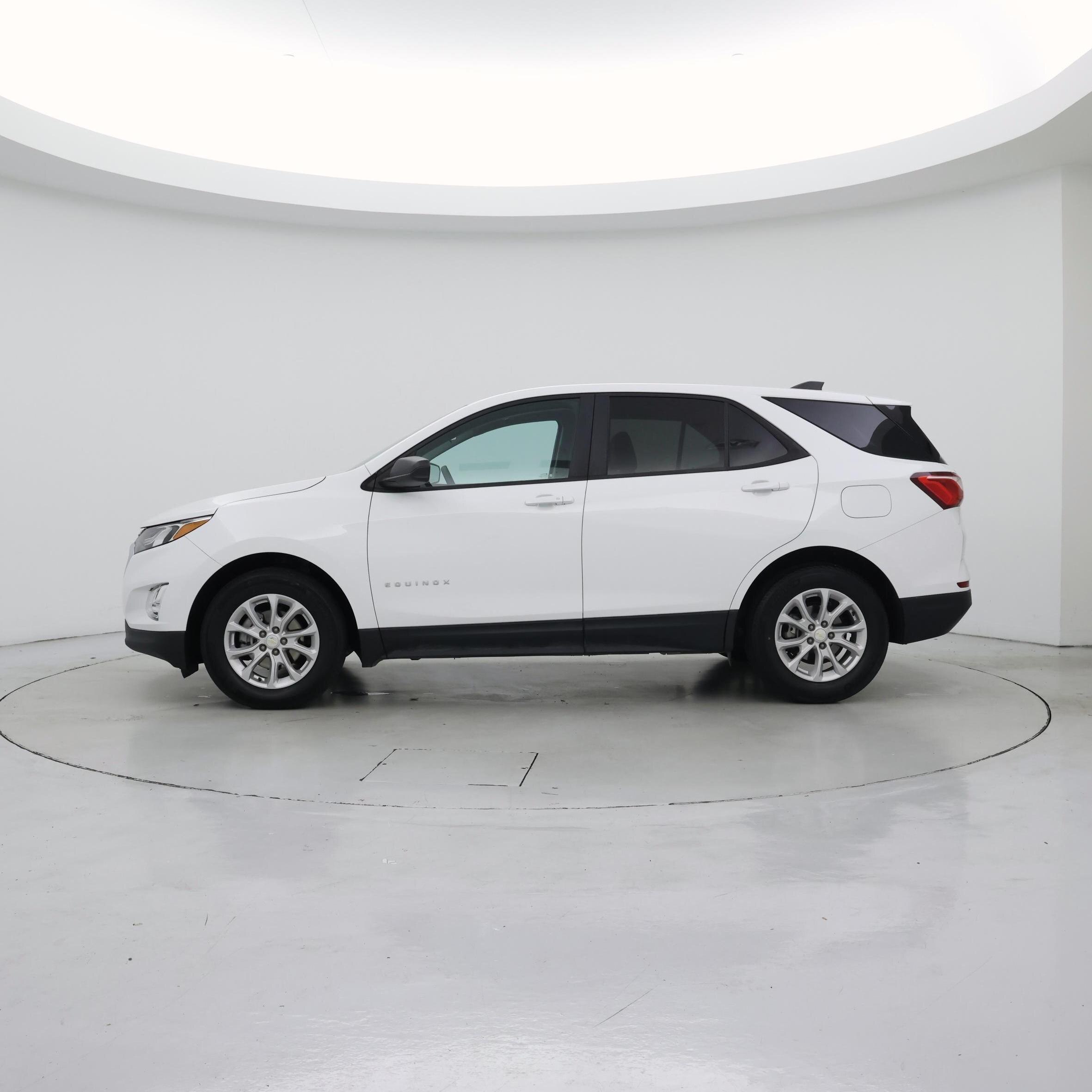 Thumbnail: 2021 Chevrolet Equinox - 3