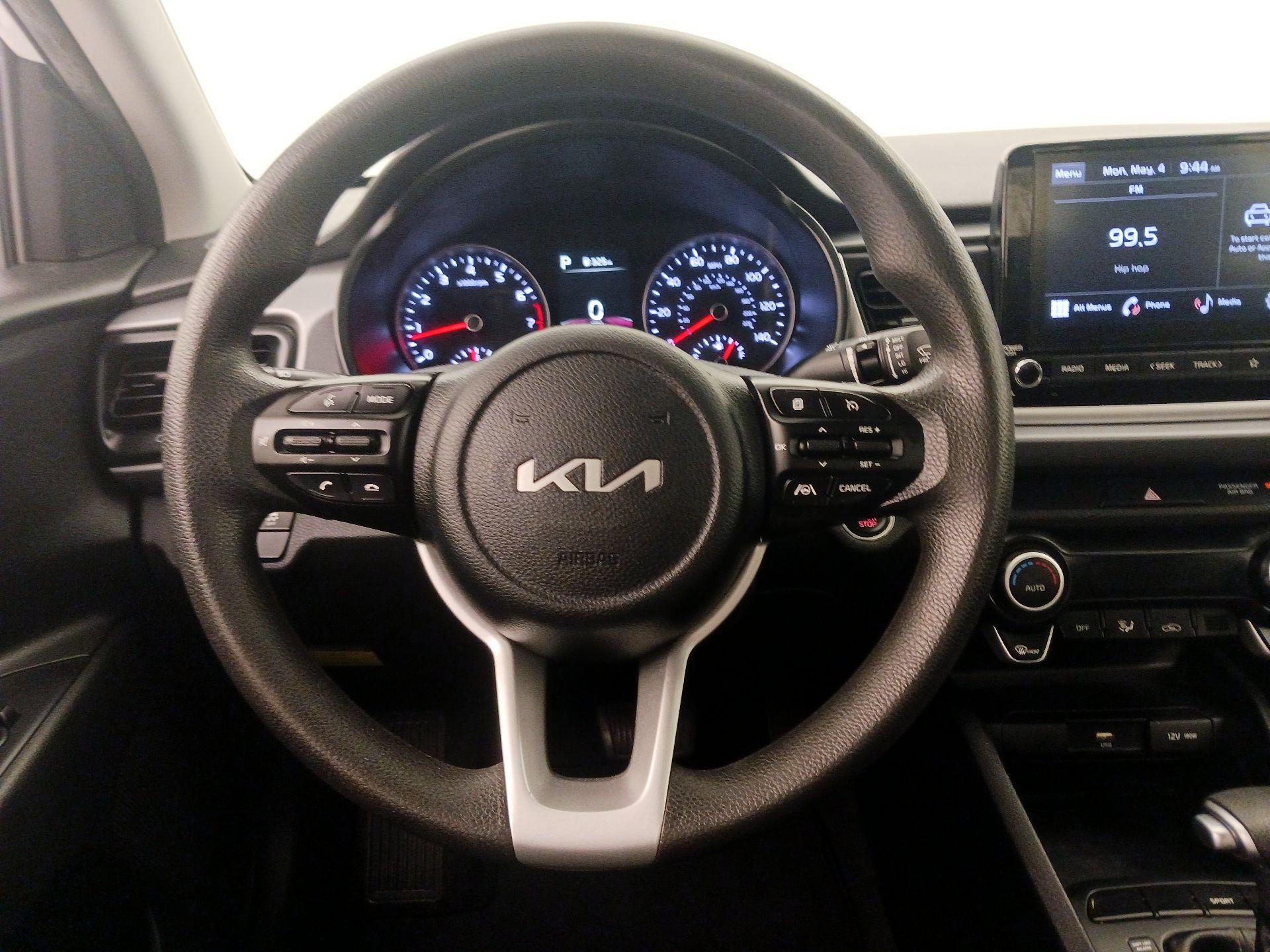 Thumbnail: 2023 Kia Rio - 10